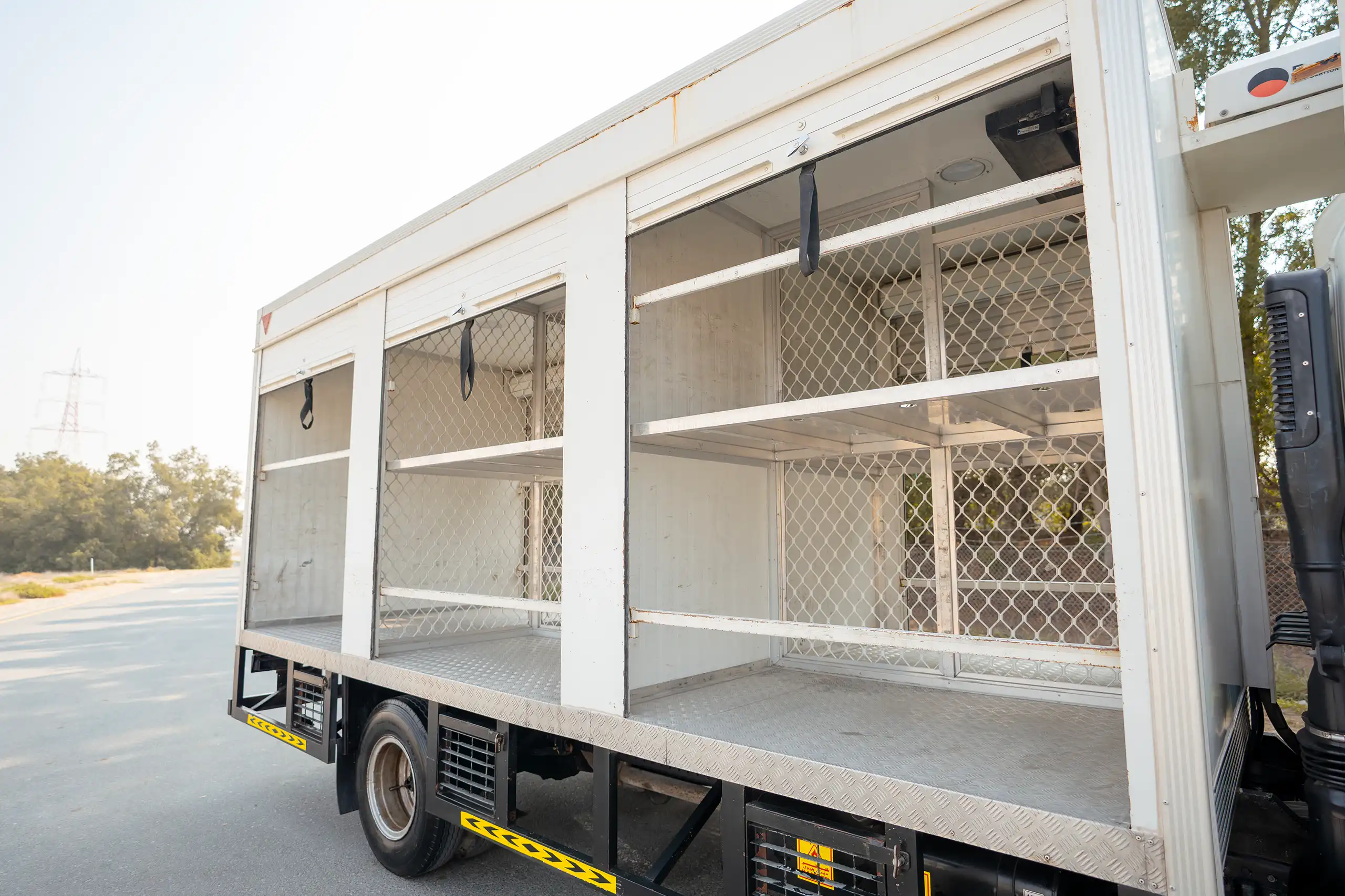 Used 2020 Mitsubishi Canter Chiller Box White – Chiller Box Right Side Interior View at First Choice Cars Sharjah