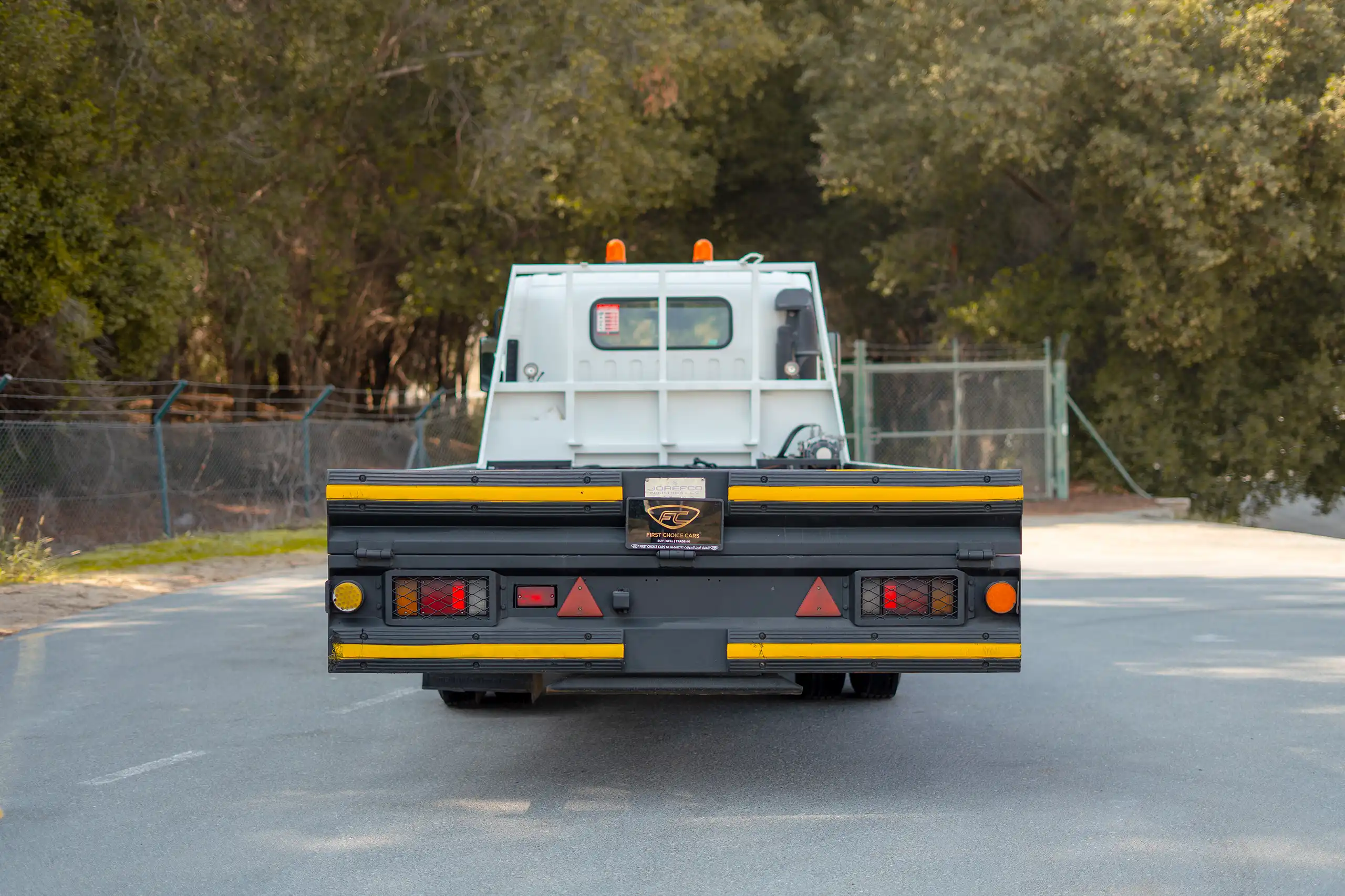 Used 2017 Isuzu NPR Recovery Truck White – Back/Rear View at First Choice Cars Sharjah