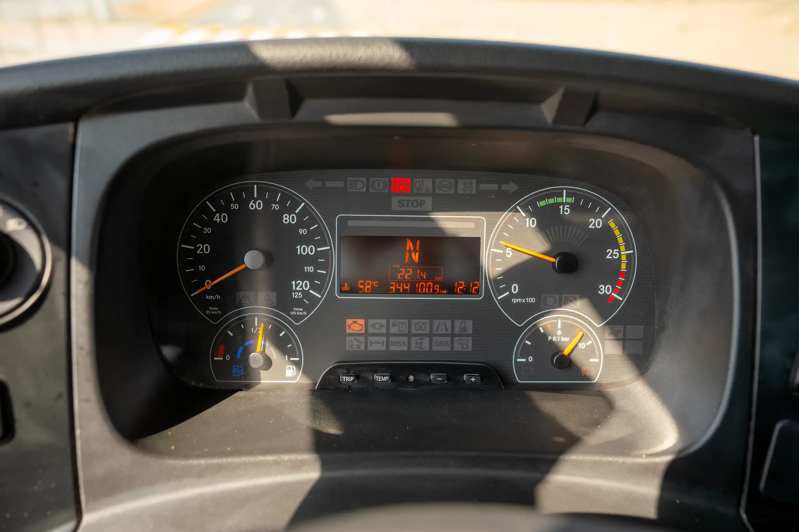 Used 2020 Mitsubishi FUSO FJ Freezer Box White – Odometer / Mileage Reading View at First Choice Cars Sharjah