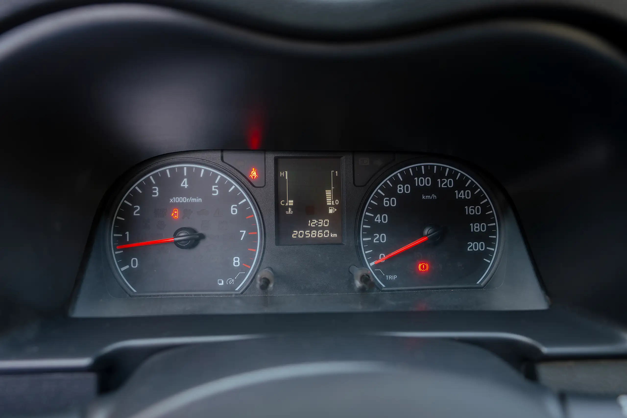 Used 2024 Nissan Urvan High Roof White – Odometer / Mileage Reading View at First Choice Cars Sharjah