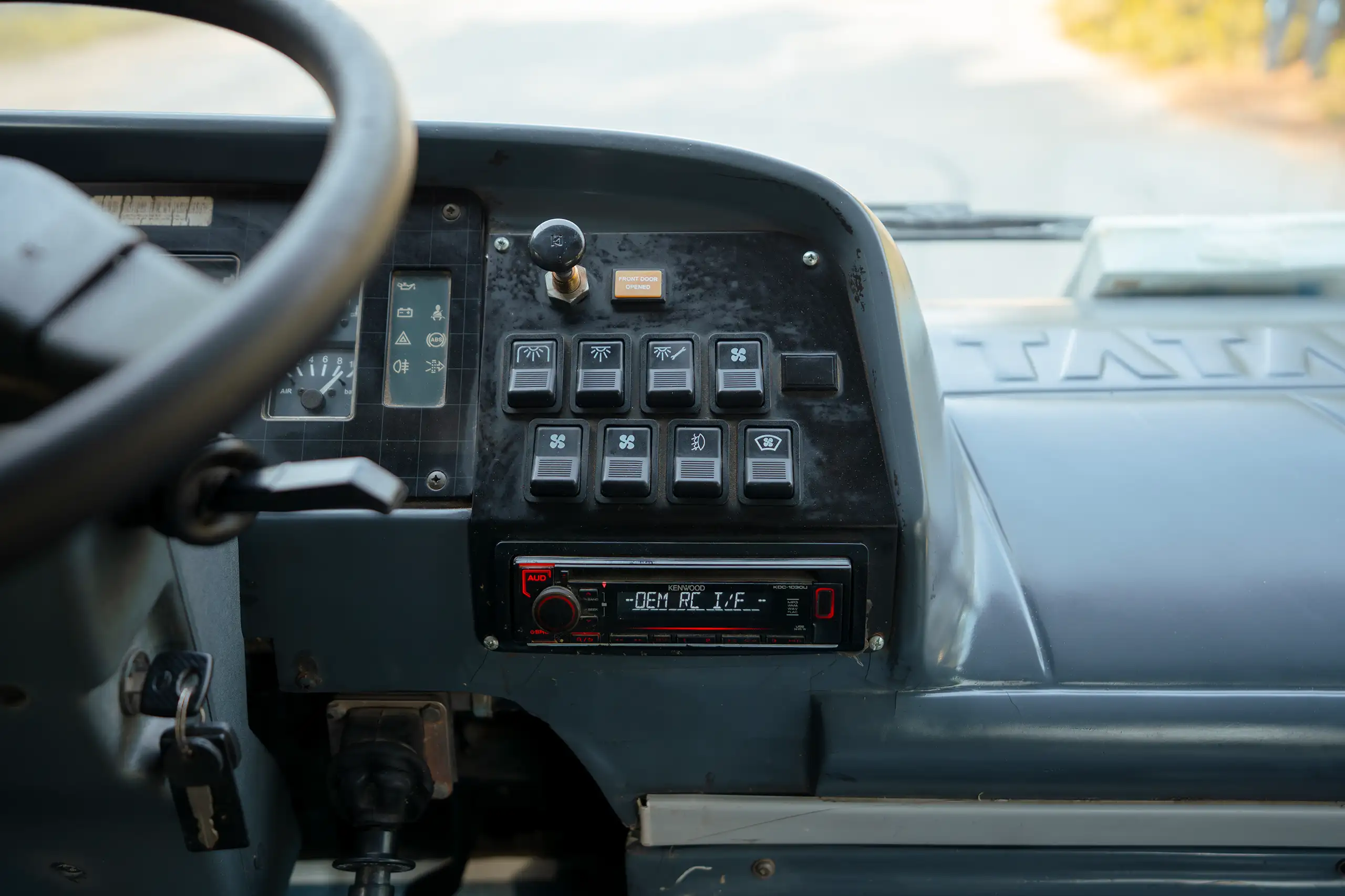 Used 2017 TATA LP 613 White – Infotainment / Touchscreen System at First Choice Cars Sharjah