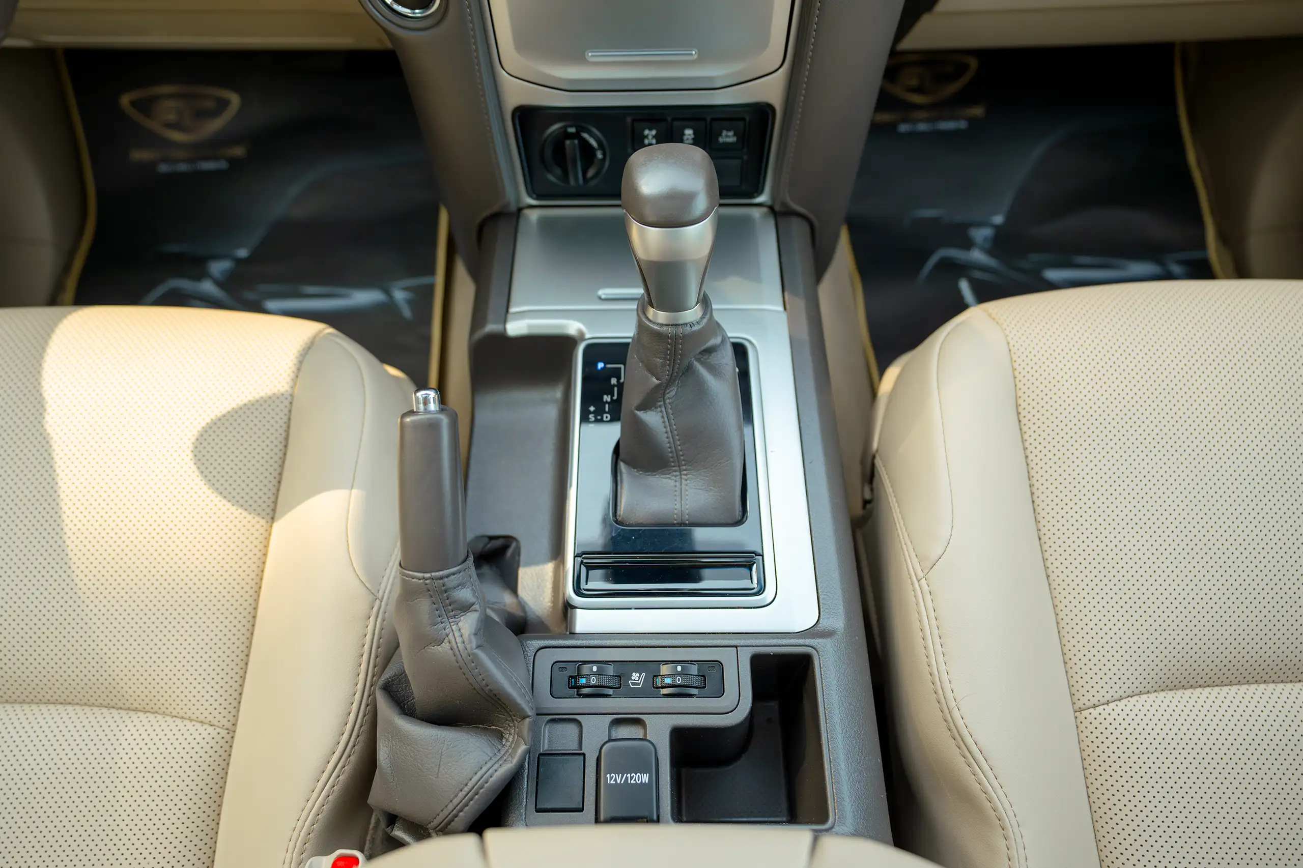 Used 2023 Toyota Prado VXR Silver – Center Console & Gear Shifter at First Choice Cars Sharjah