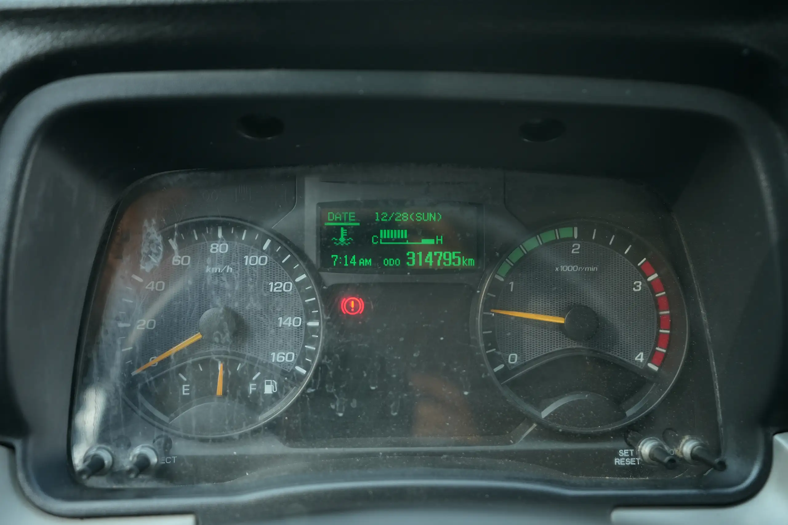 Used 2020 Mitsubishi Canter Chiller Box White – Odometer / Mileage Reading View at First Choice Cars Sharjah