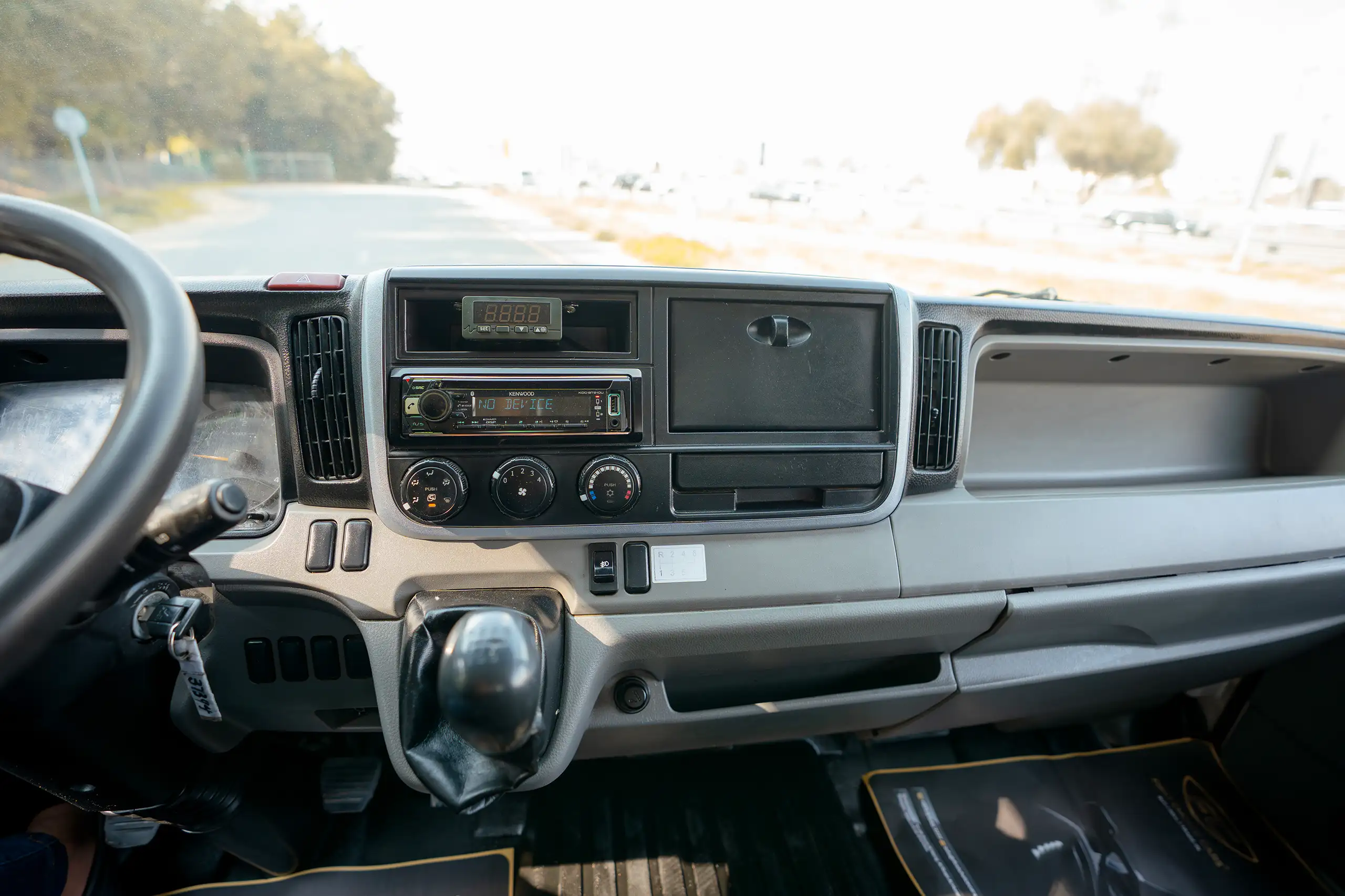 Used 2020 Mitsubishi Canter Chiller Box White – Infotainment / Touchscreen System at First Choice Cars Sharjah