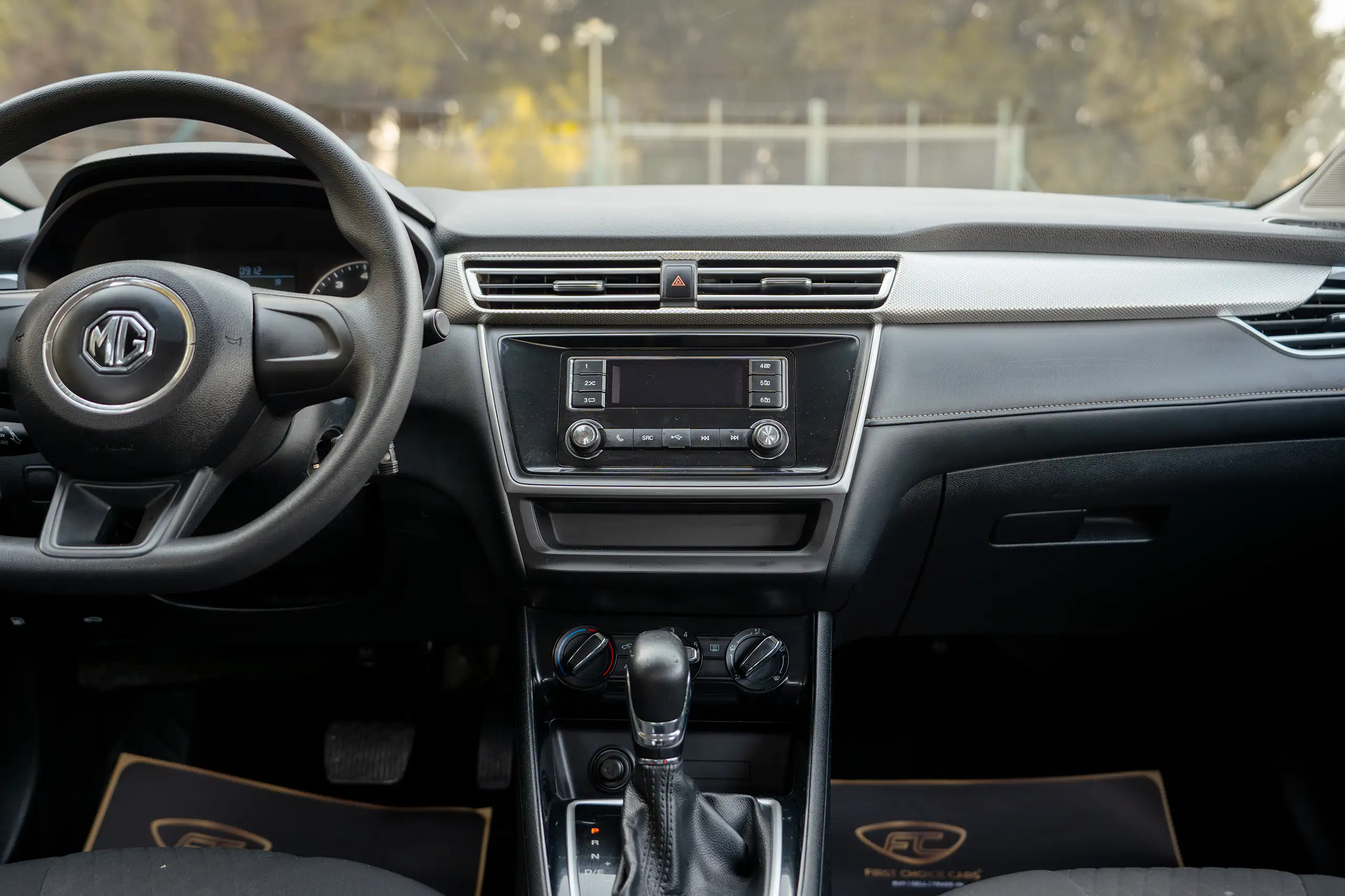 Used 2022 MG 5 Comfort Silver – Infotainment / Touchscreen System at First Choice Cars Sharjah