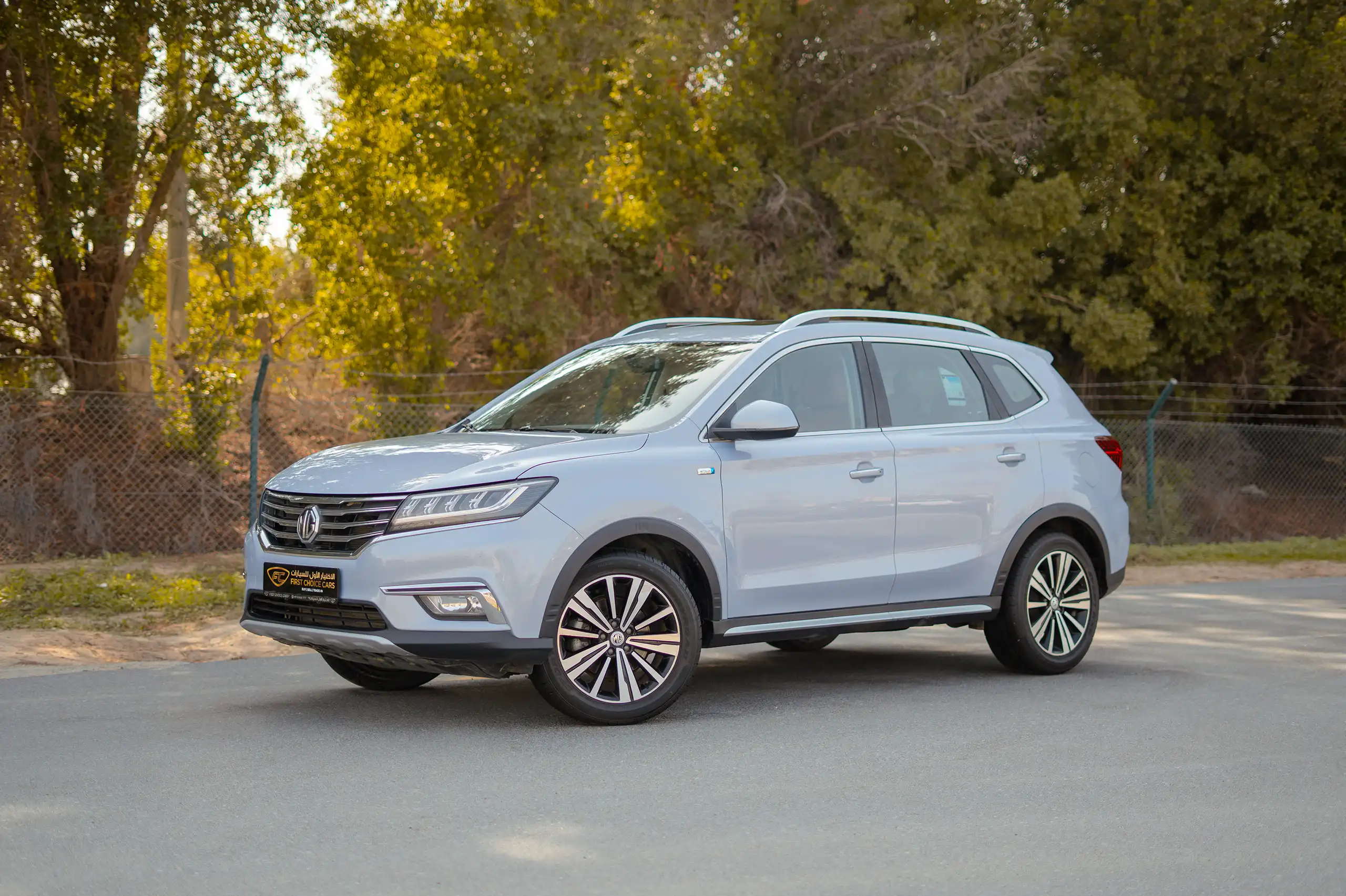 Used 2022 MG RX5 Luxury Silver – Left Front Diagonal (45°) View at First Choice Cars Sharjah