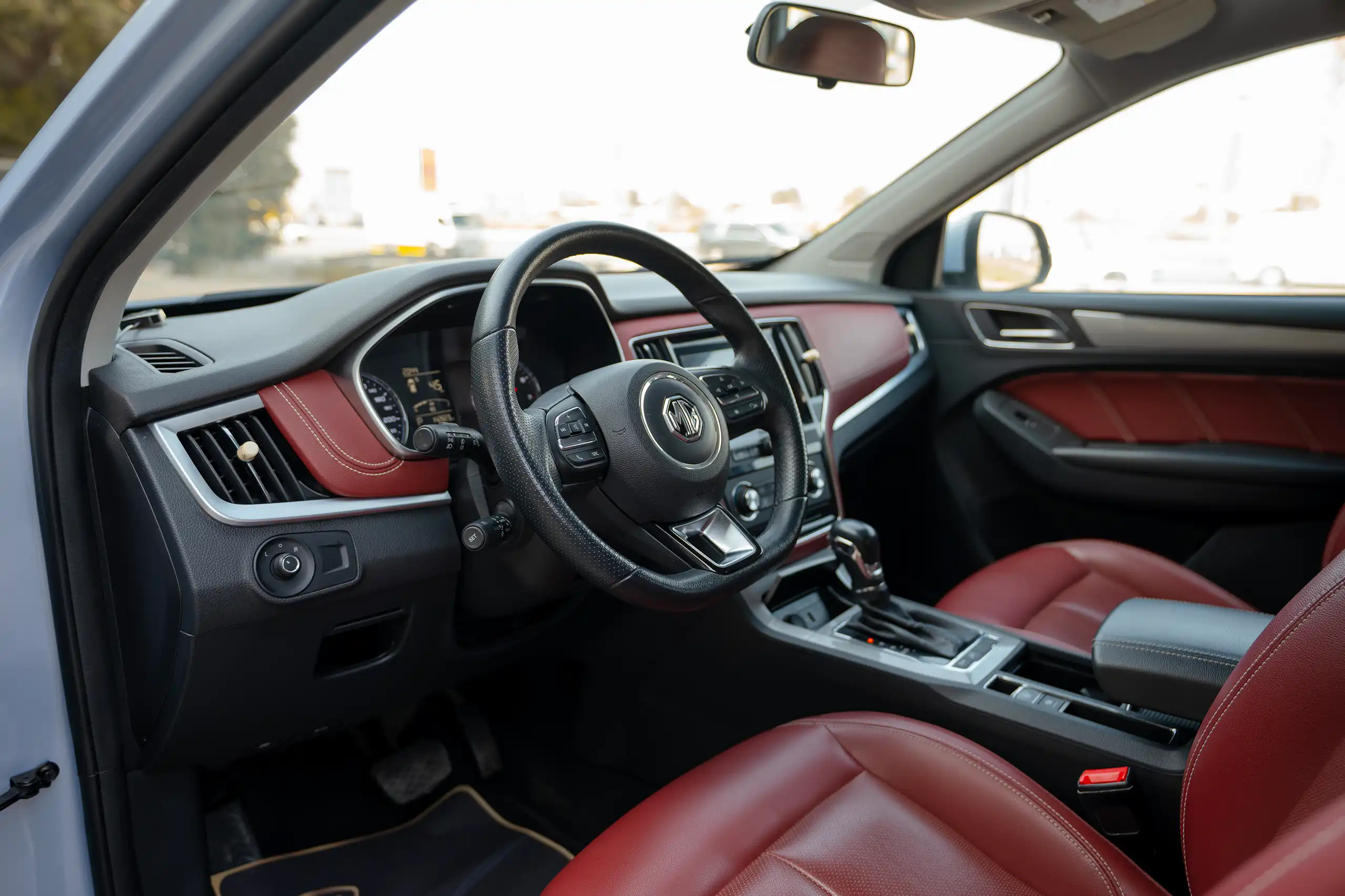 Used 2022 MG RX5 Luxury Silver – Driver Side Dashboard & Steering View at First Choice Cars Sharjah