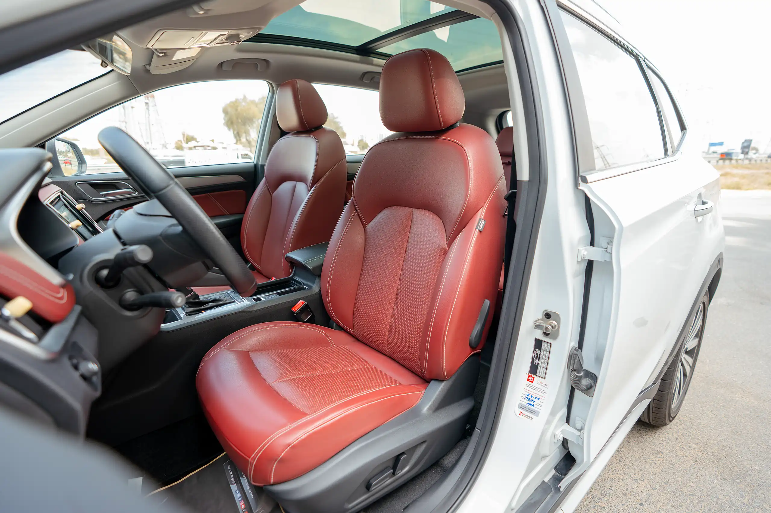 Used 2022 MG RX5 Luxury White – Front Driver Side Cabin View at First Choice Cars Sharjah