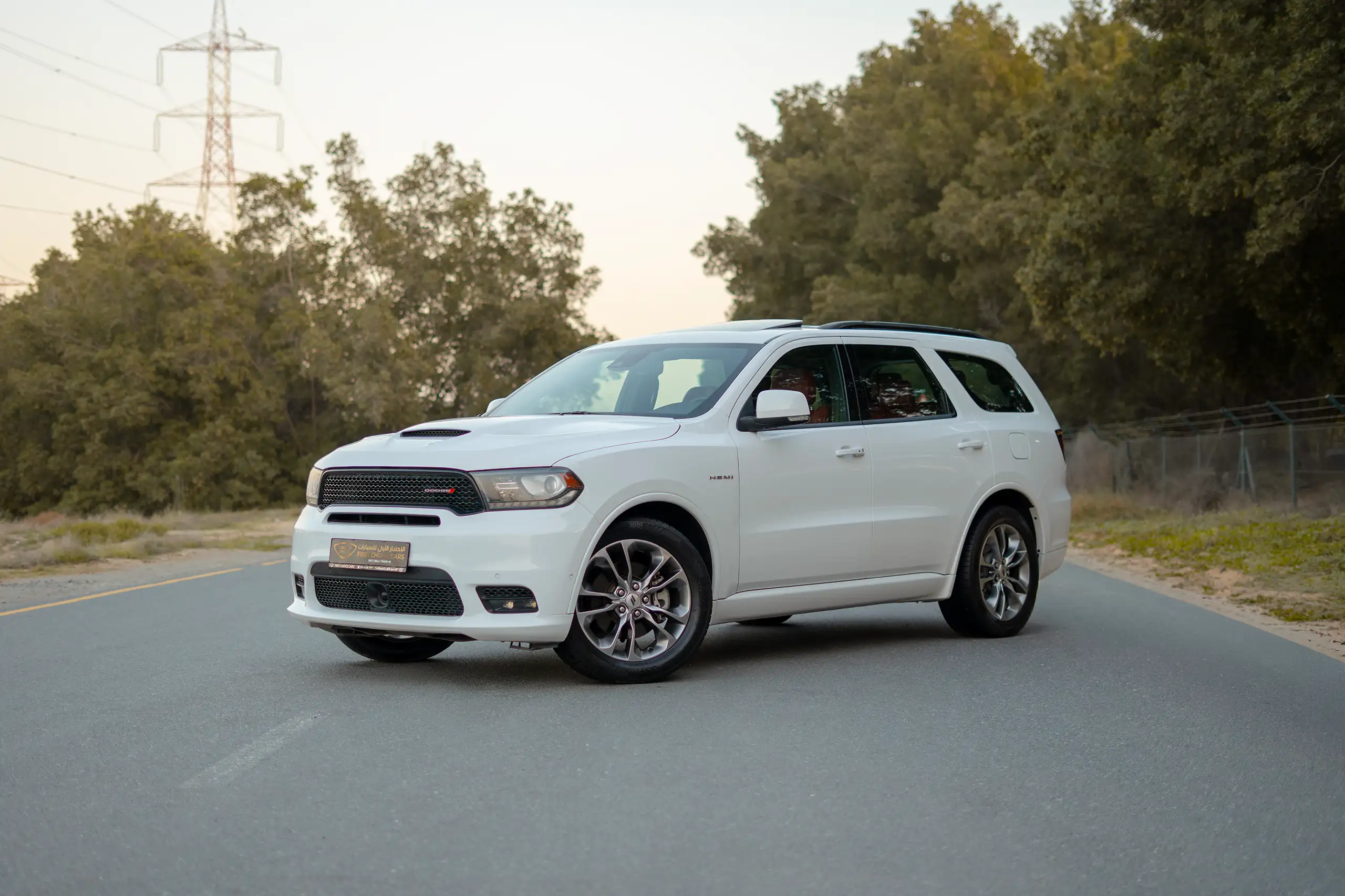 Used 2020 Dodge Durango R/T in White – Left Front Diagonal (45°) View for Sale at First Choice Cars Dubai Sharjah