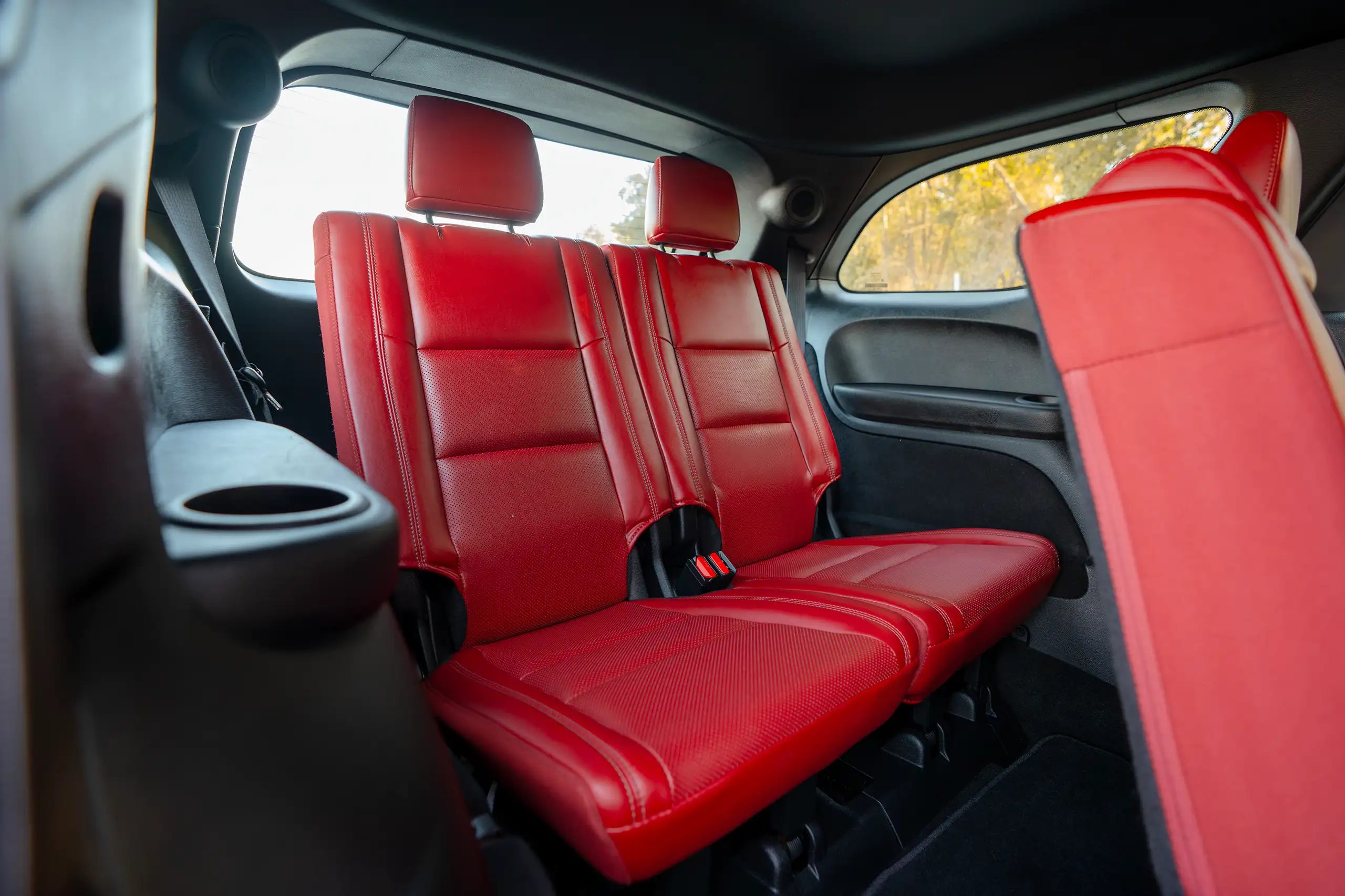 Used 2020 Dodge Durango R/T in White – Third Row Left Seat View for Sale at First Choice Cars Dubai Sharjah