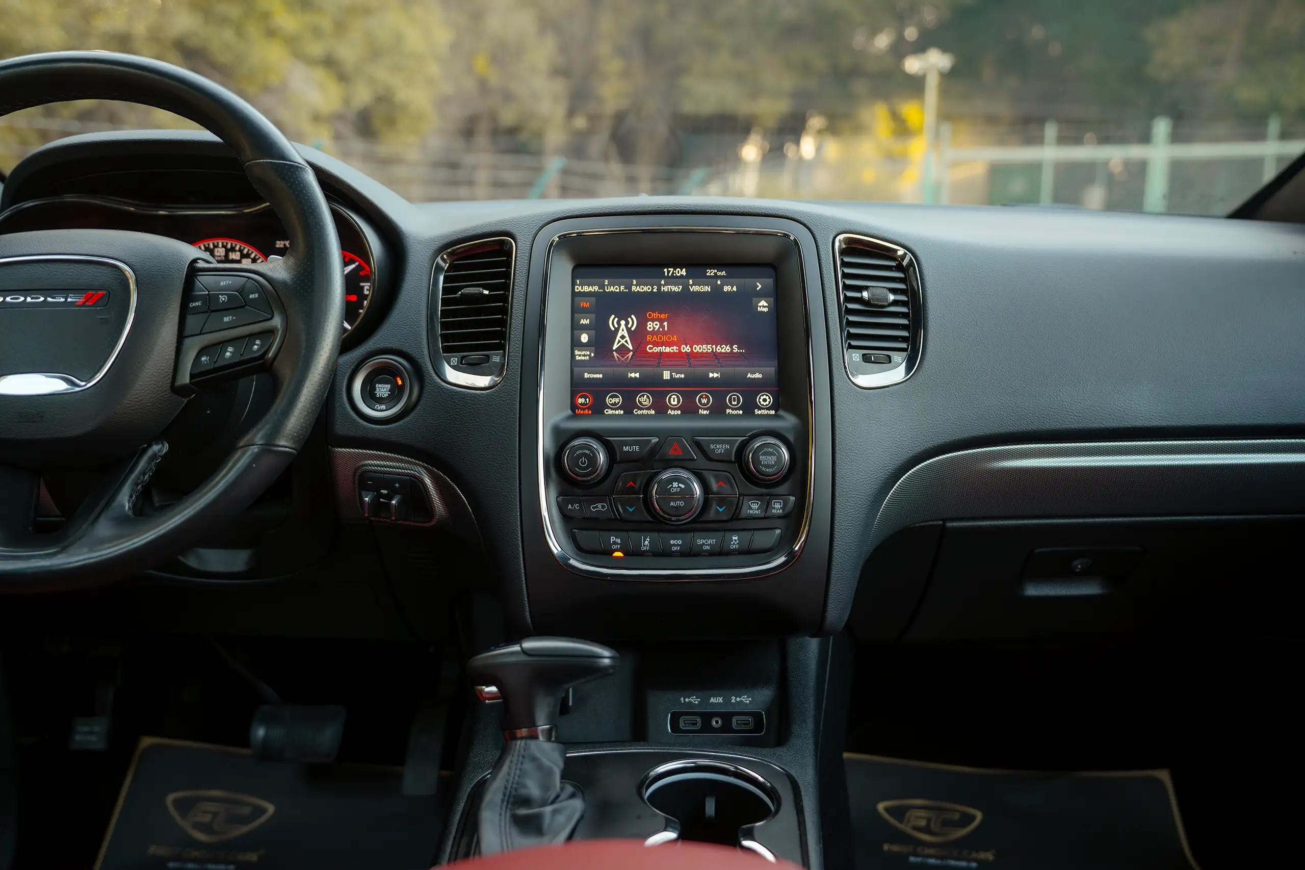 Used 2020 Dodge Durango R/T in White – Infotainment / Touchscreen System for Sale at First Choice Cars Dubai Sharjah