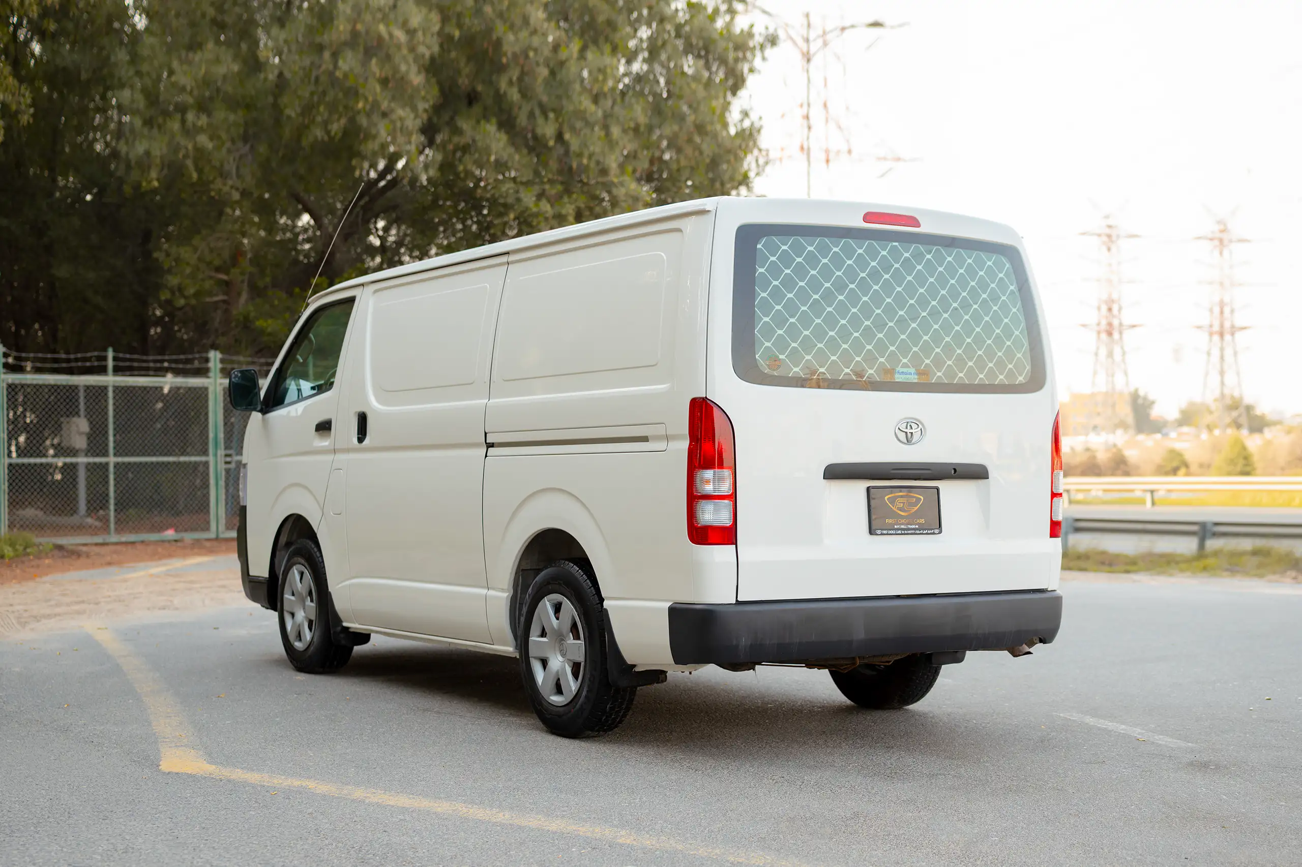Used 2009 Toyota Hiace GL Standard Roof White – Left Back Diagonal (45°) View at First Choice Cars Sharjah