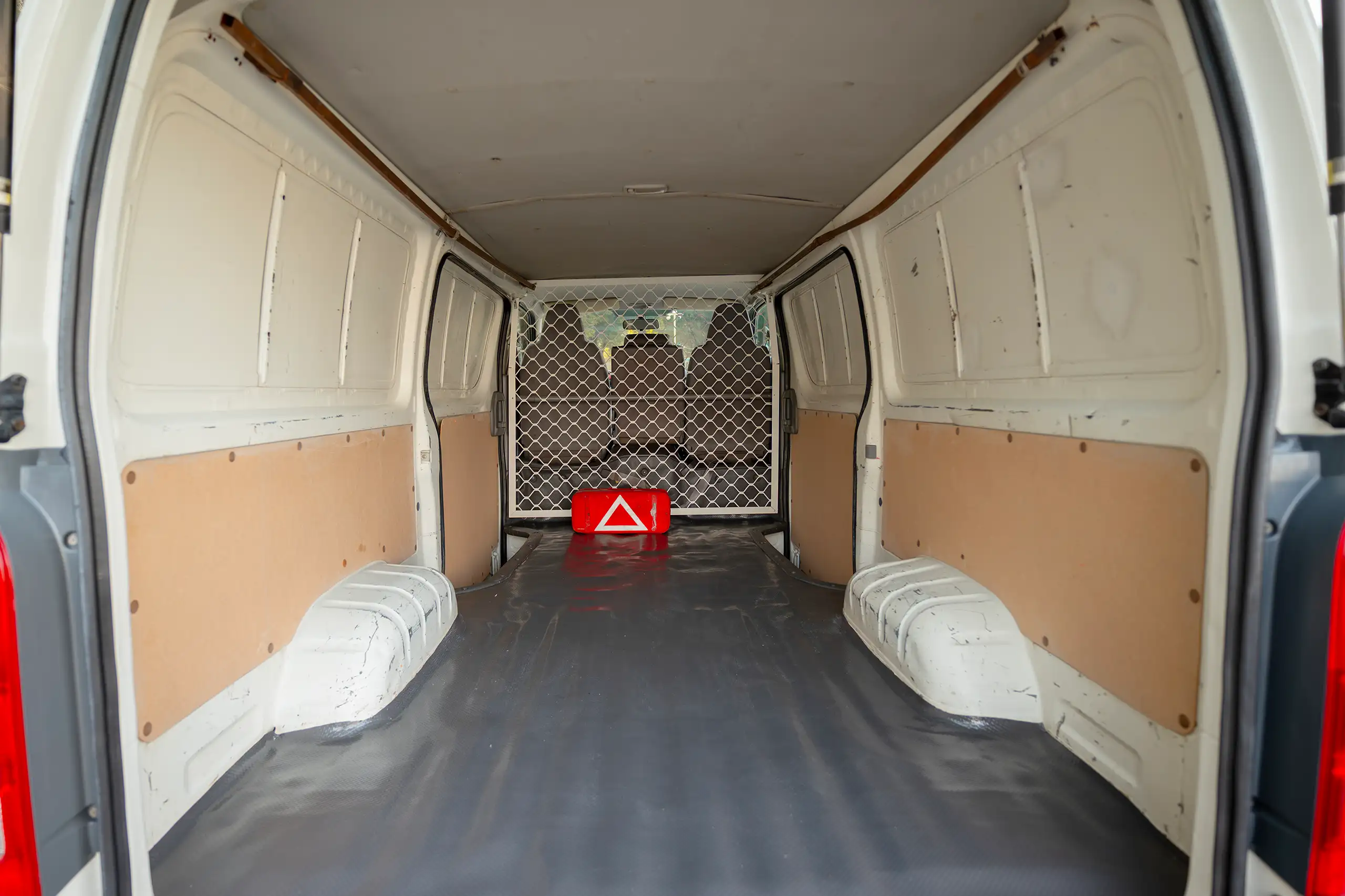 Used 2009 Toyota Hiace GL Standard Roof White – Delivery Box Rear Opening View at First Choice Cars Sharjah