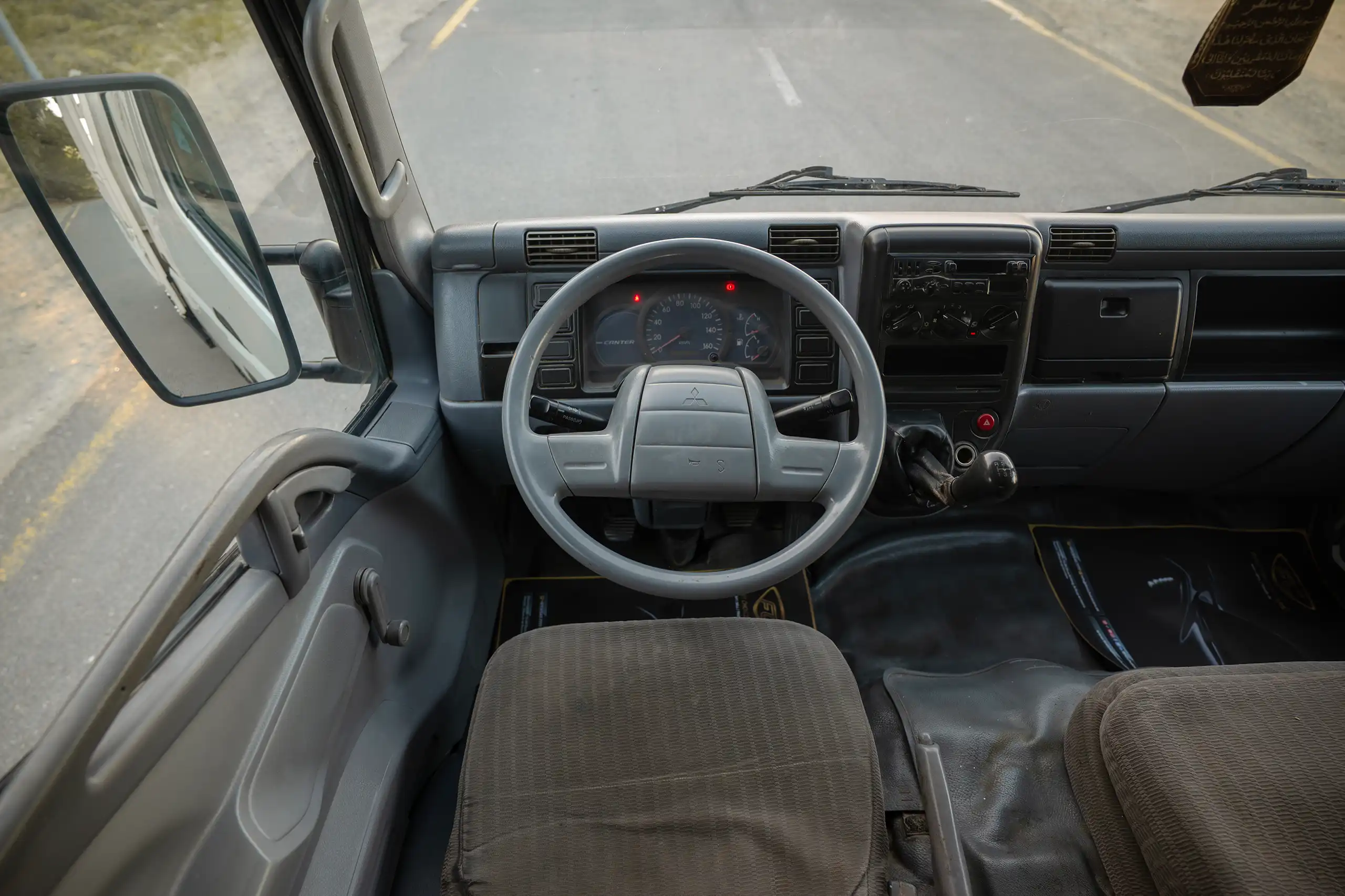 Used 2006 Mitsubishi Canter Double Cabin Cargo Body White – Steering Wheel & Instrument Cluster at First Choice Cars Sharjah