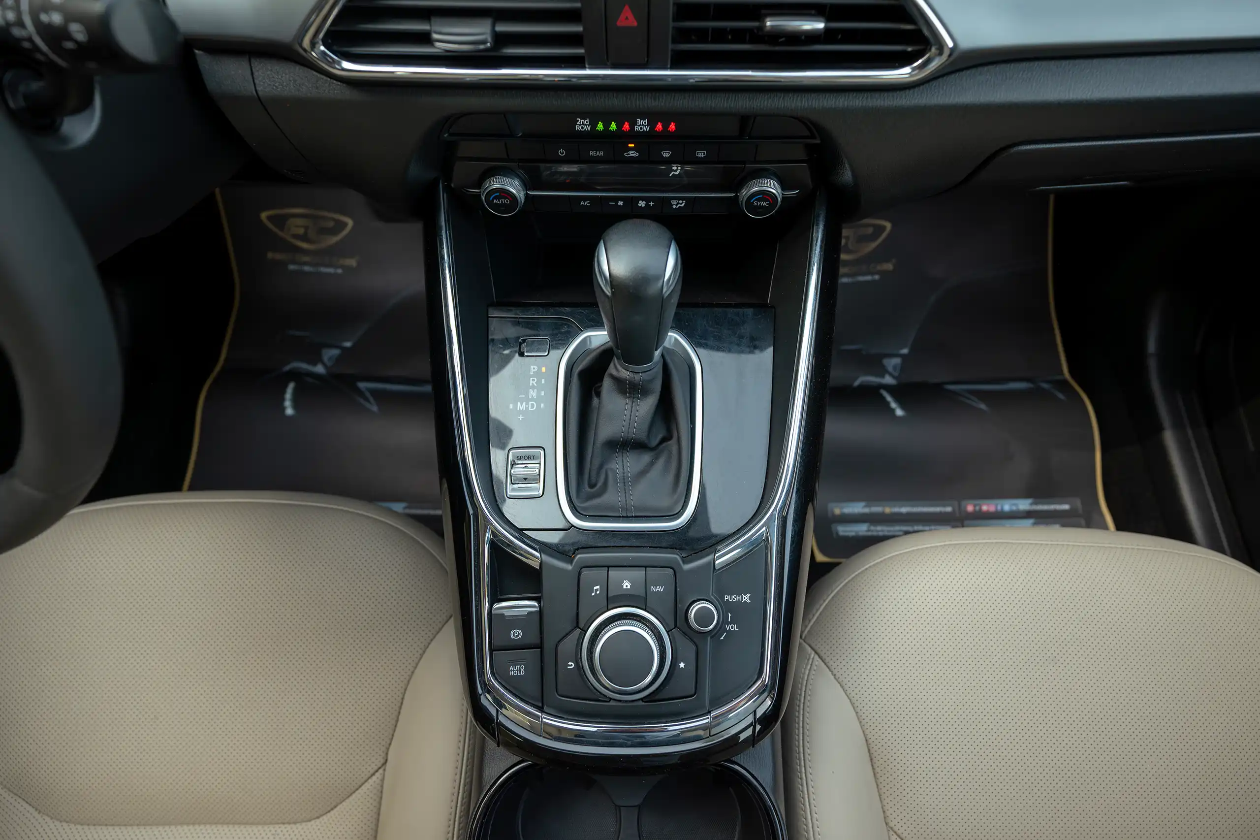 Used 2020 Mazda CX-9 GT Grey – Center Console & Gear Shifter at First Choice Cars Sharjah