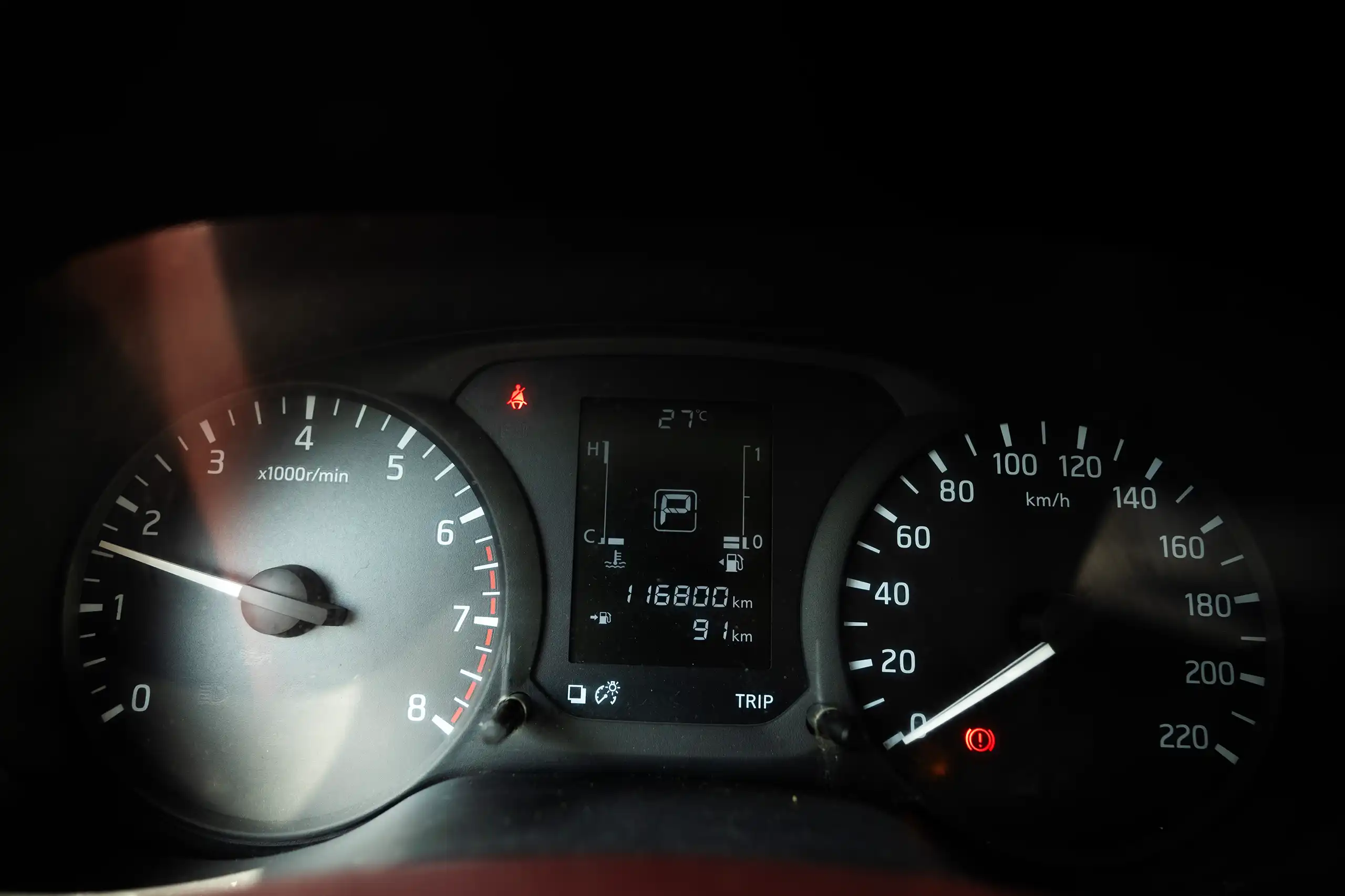 Used 2020 Nissan Navara SE White – Odometer / Mileage Reading View at First Choice Cars Sharjah