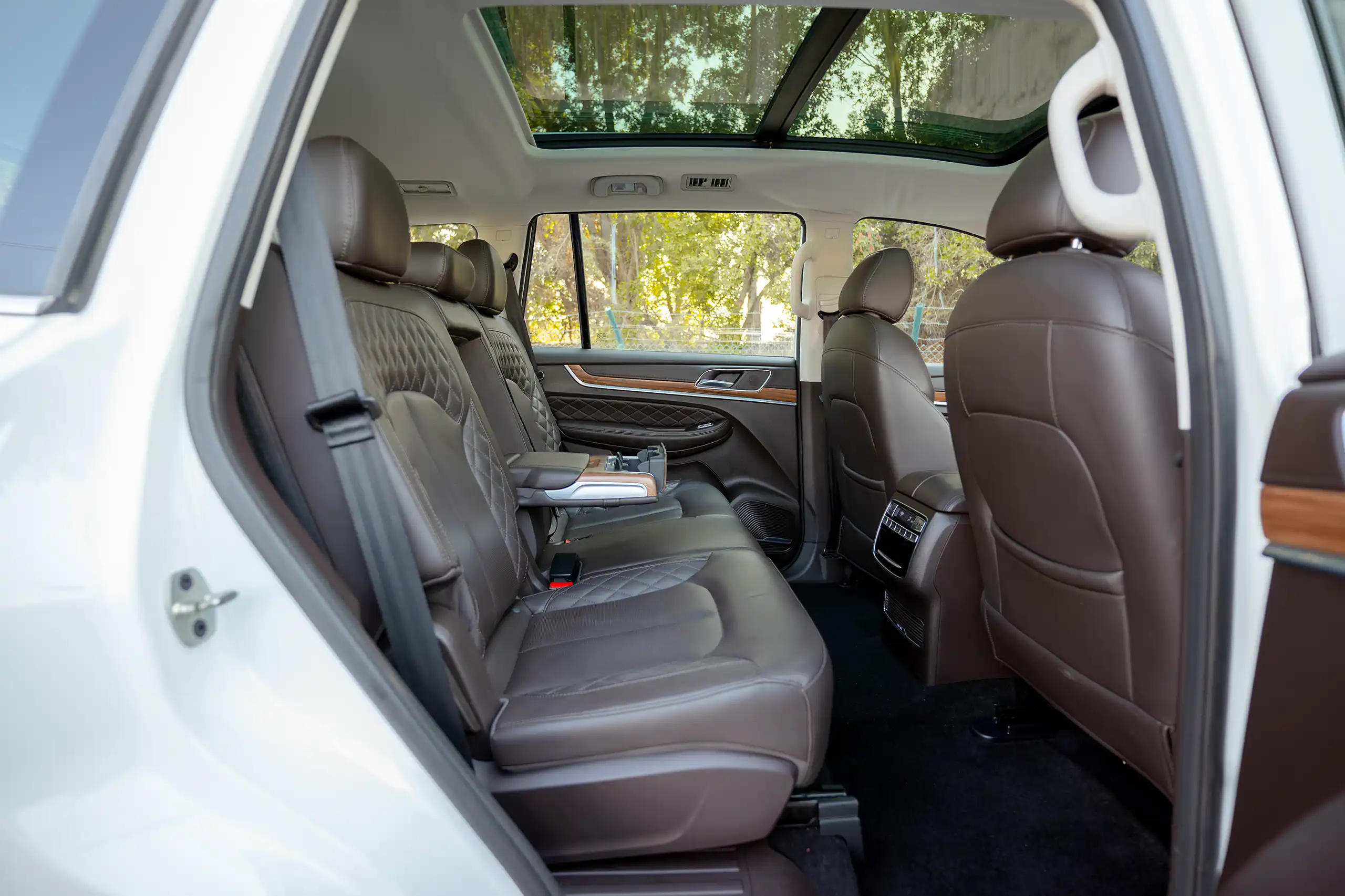 Used 2021 MG RX8 Luxury White – Rear Passenger Side Cabin View at First Choice Cars Sharjah