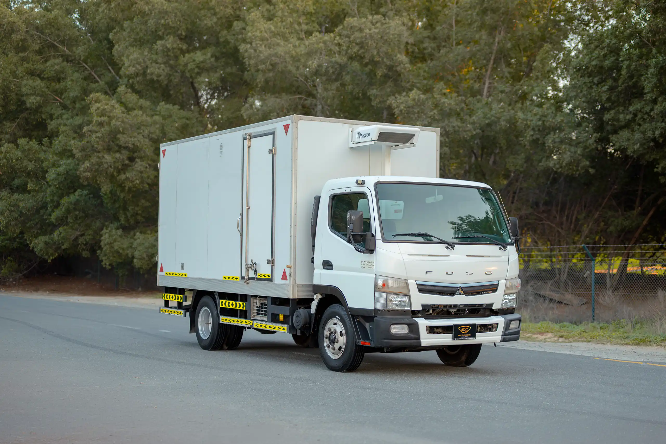 Used 2020 Mitsubishi Canter Chiller Box White – Right Front Diagonal (45°) View at First Choice Cars Sharjah