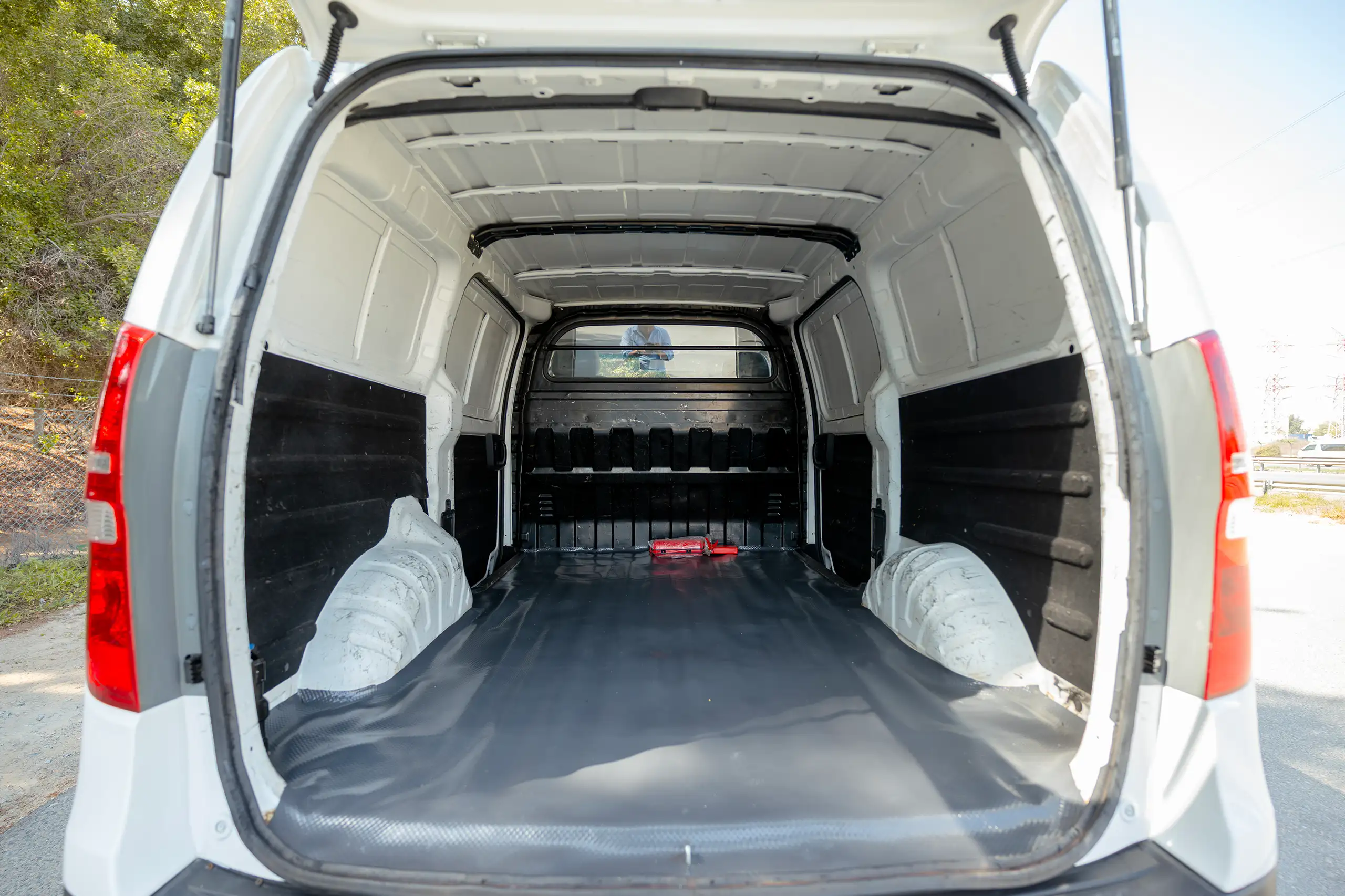 Used 2021 Hyundai H1 Cargo Van White – Delivery Box Rear Opening View at First Choice Cars Sharjah