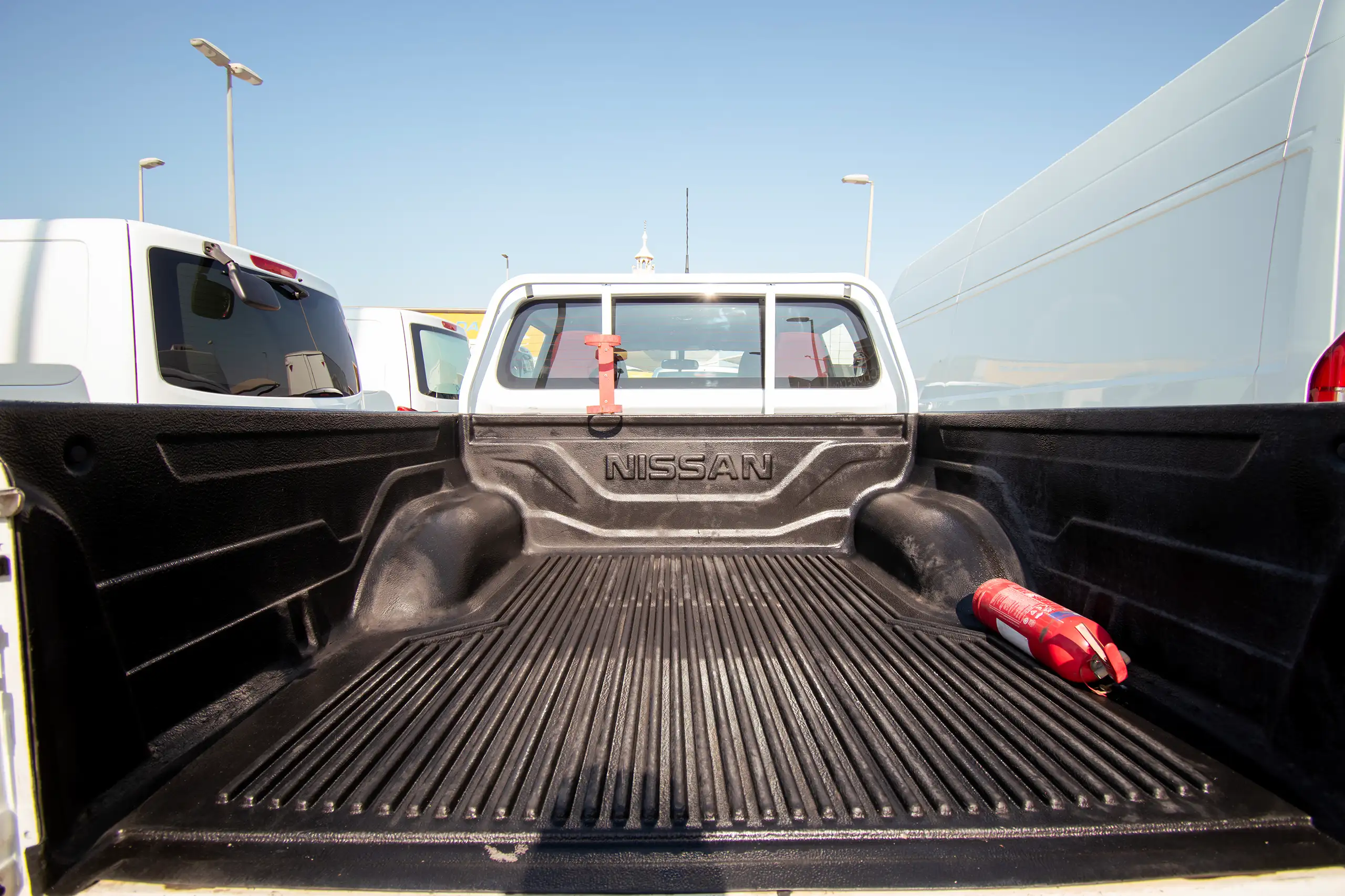 Used 2022 Nissan Navara SE White – Boot / Trunk Space Open View at First Choice Cars Sharjah