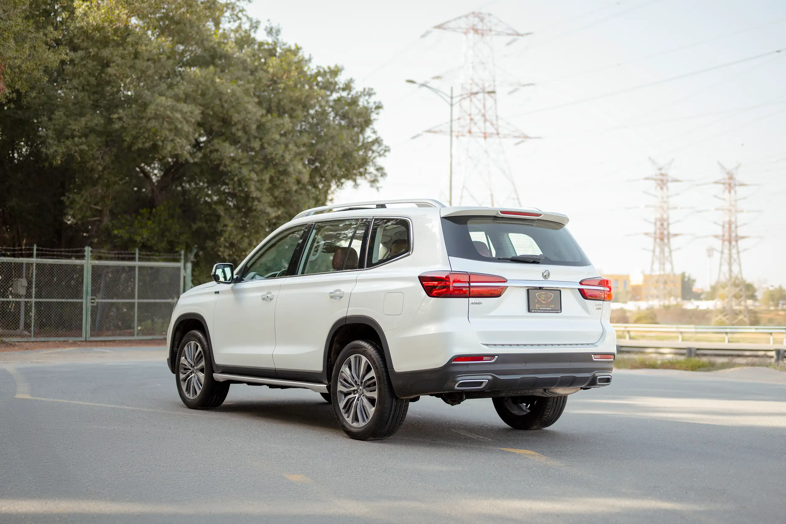 Used 2022 MG RX8 Luxury in White – Left Back Diagonal (45°) View for Sale at First Choice Cars Dubai Sharjah