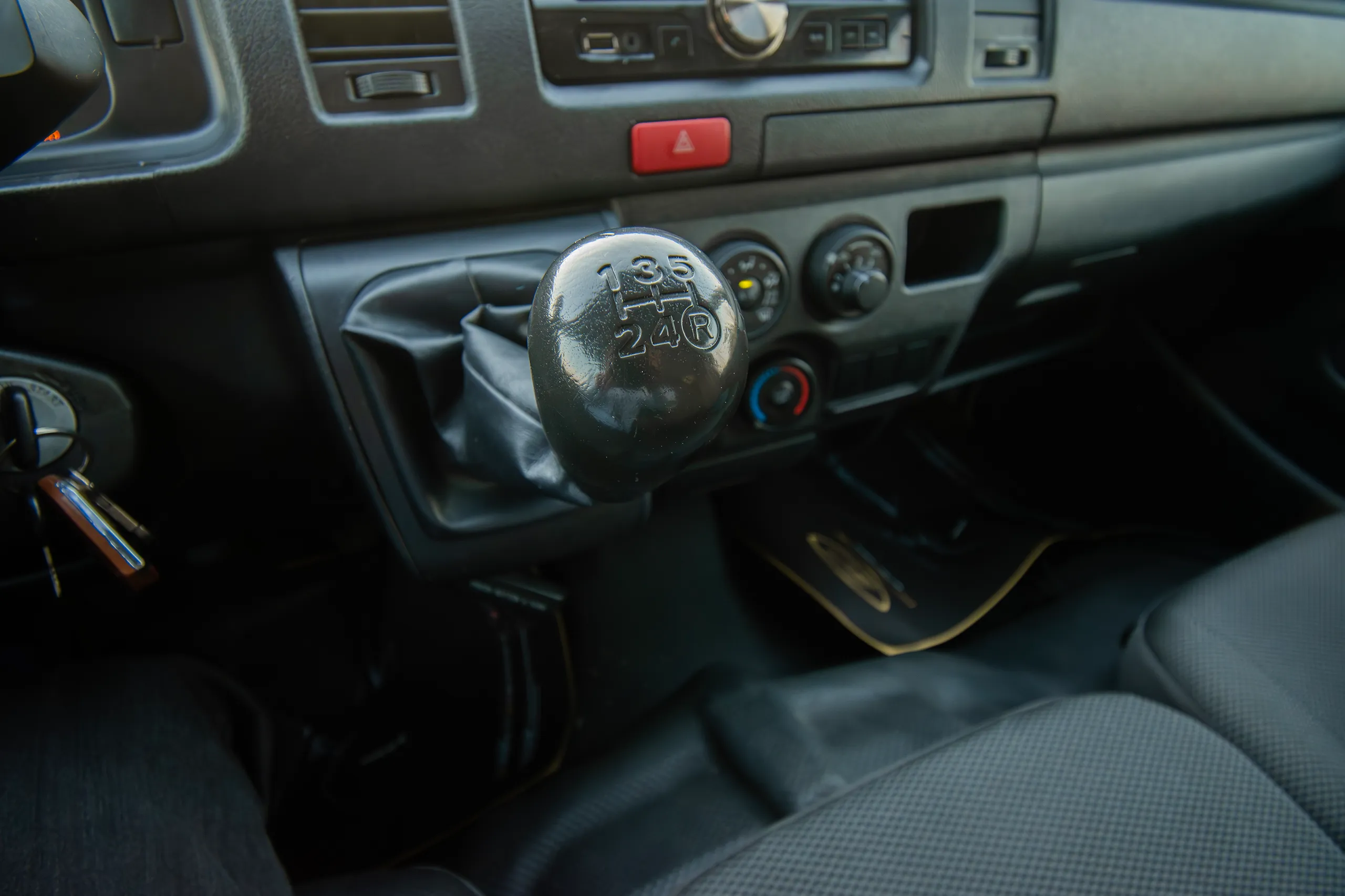 Used 2021 Toyota Hiace GL Standard Roof in White – Center Console & Gear Shifter for Sale at First Choice Cars Dubai Sharjah