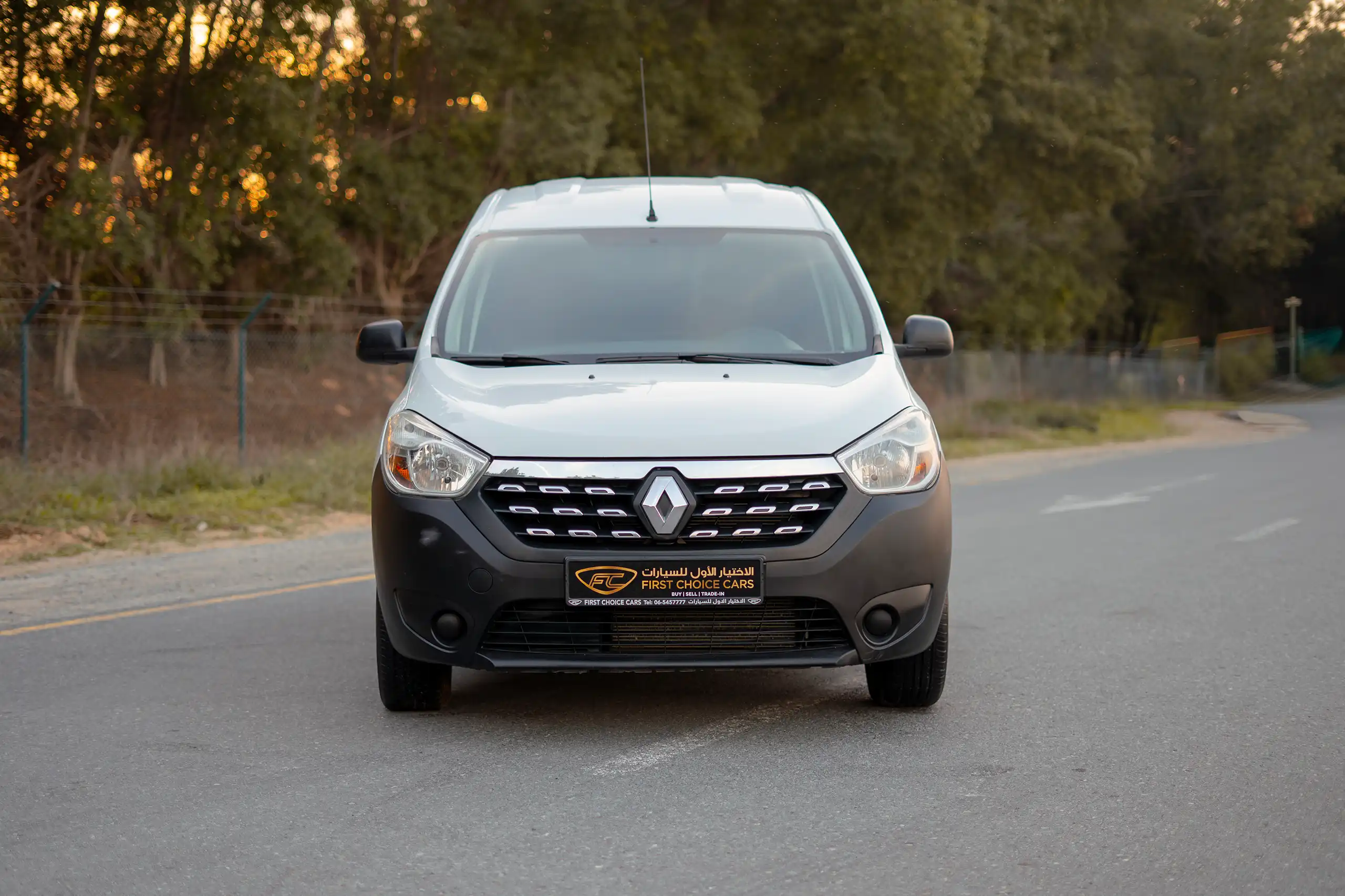 Used 2022 Renault Dokker Van in White – Front View for Sale at First Choice Cars Dubai Sharjah