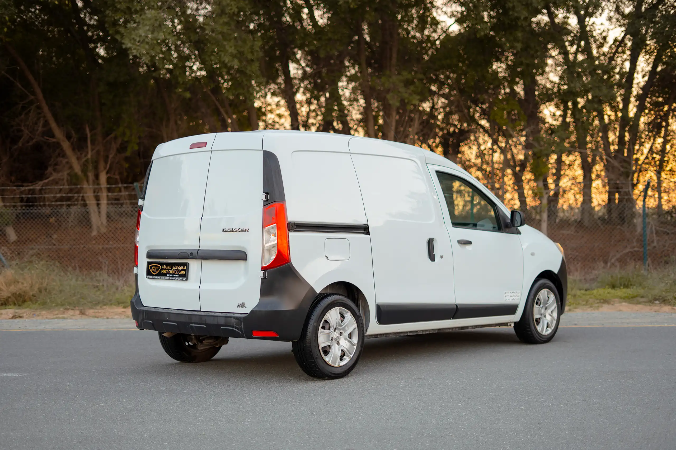 Used 2022 Renault Dokker Van in White – Right Back Diagonal (45°) View for Sale at First Choice Cars Dubai Sharjah