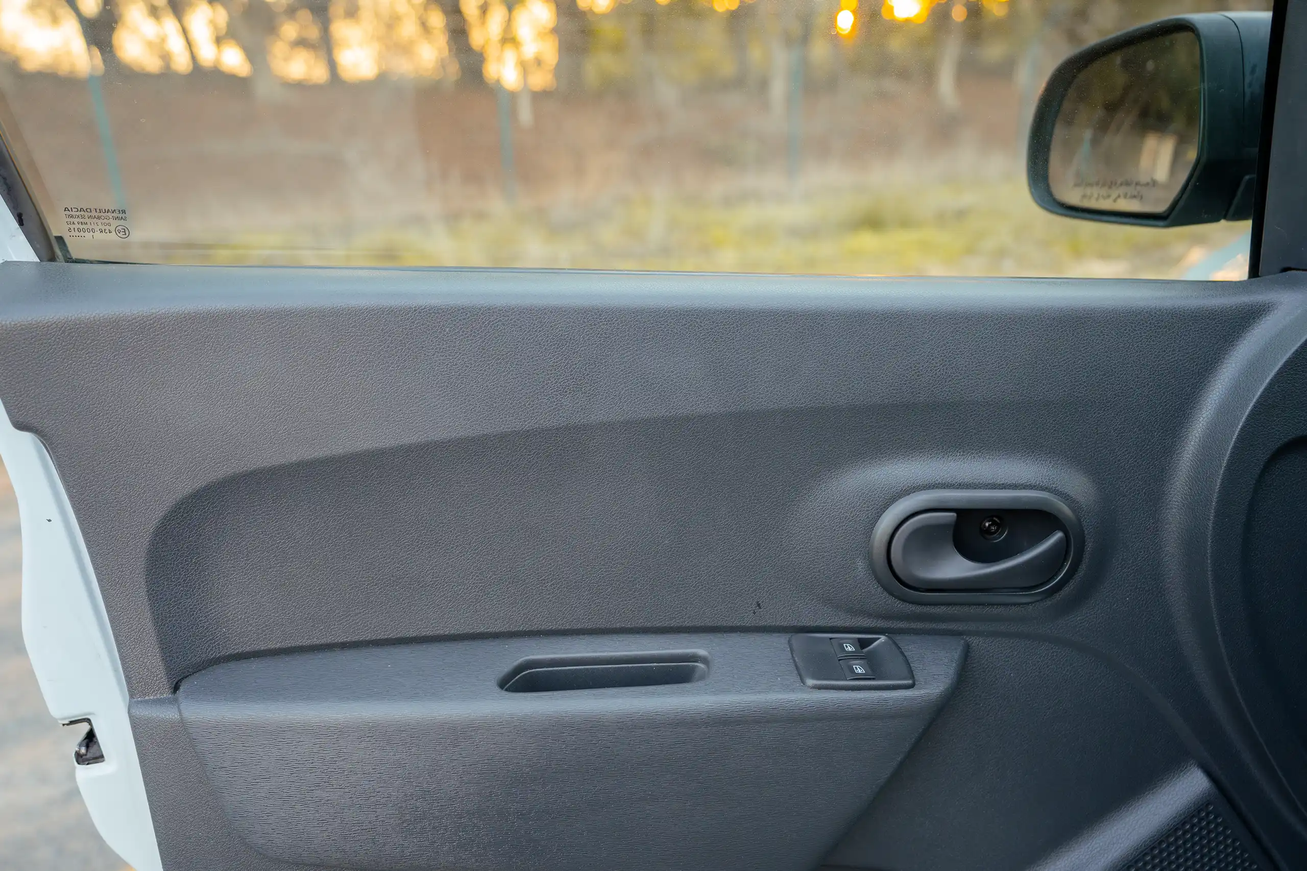 Used 2022 Renault Dokker Van in White – Driver Door Panel Full View for Sale at First Choice Cars Dubai Sharjah