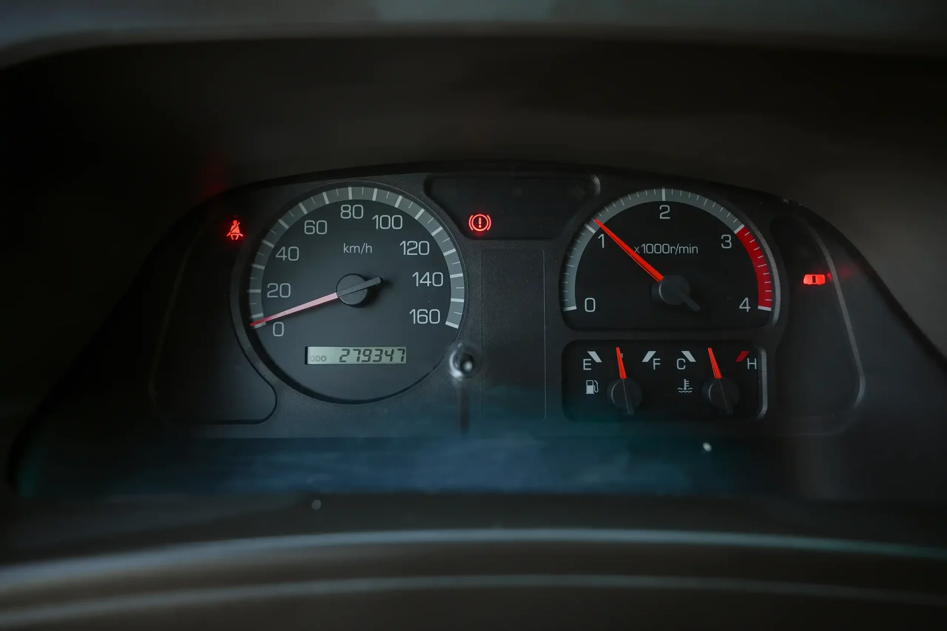 Used 2022 Mitsubishi ROSA Passenger Bus in White – Odometer / Mileage Reading View for Sale at First Choice Cars Dubai Sharjah