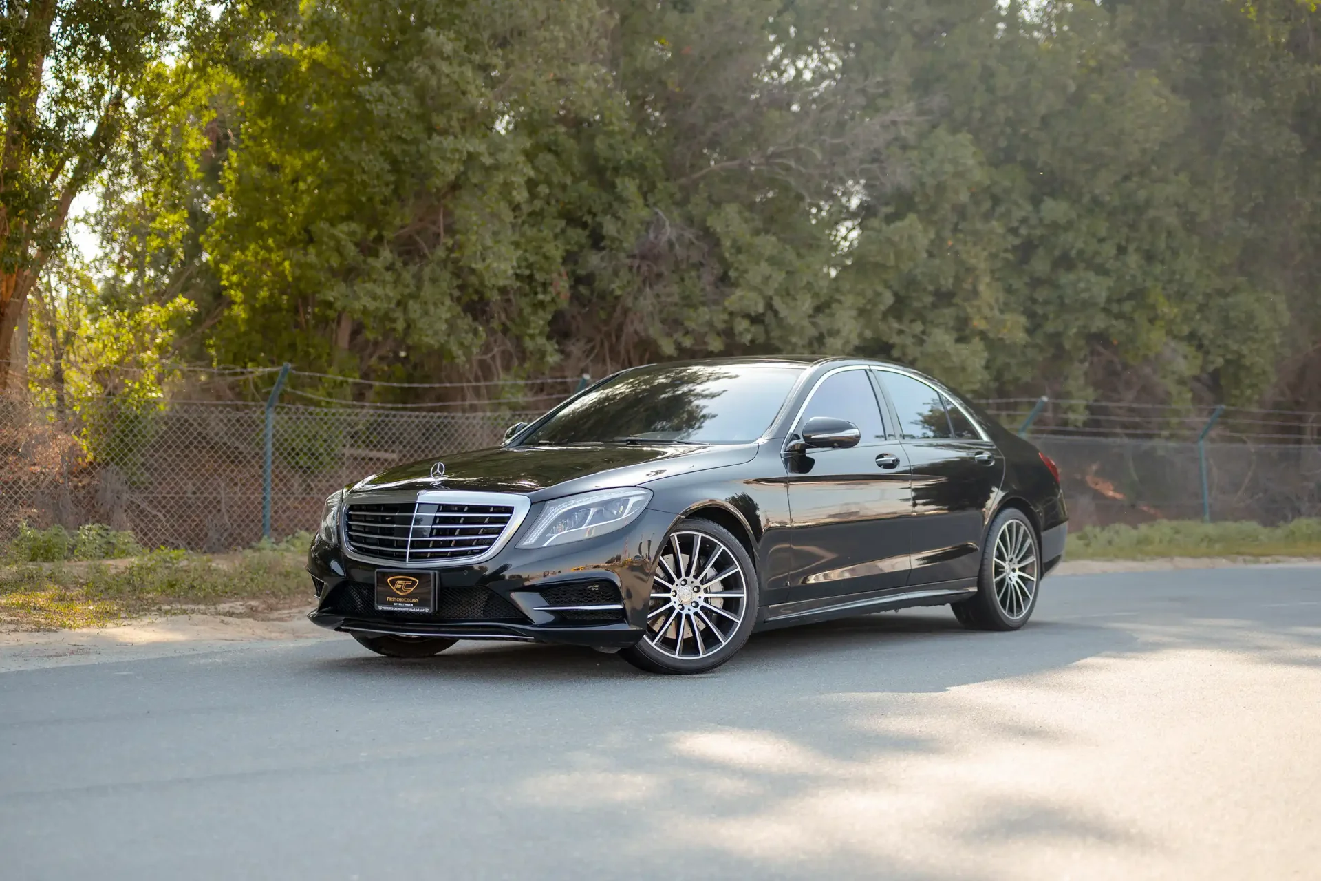 Used 2017 Mercedes Benz S CLASS S 400 in Black – Left Front Diagonal (45°) View for Sale at First Choice Cars Dubai Sharjah