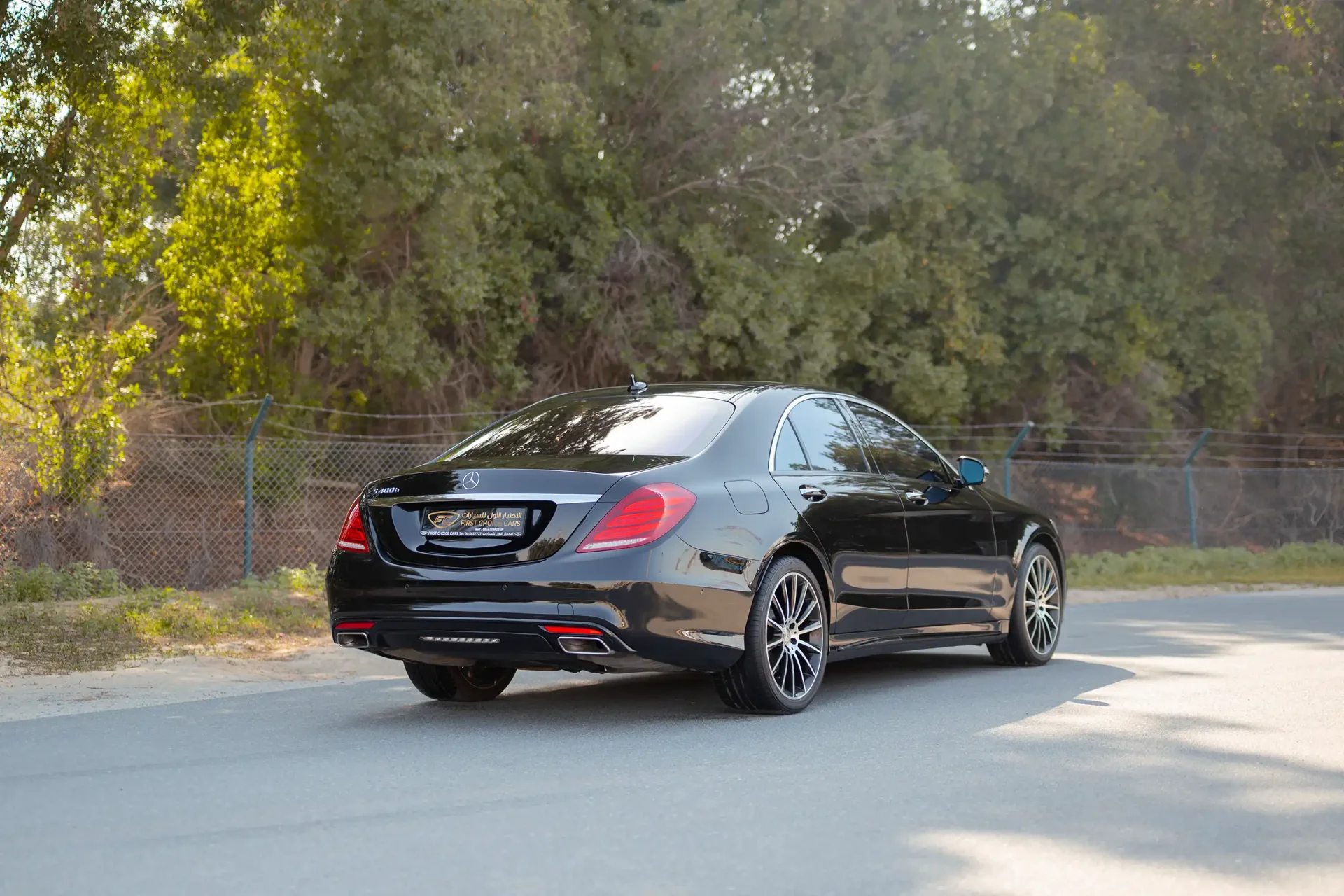 Used 2017 Mercedes Benz S CLASS S 400 in Black – Right Back Diagonal (45°) View for Sale at First Choice Cars Dubai Sharjah