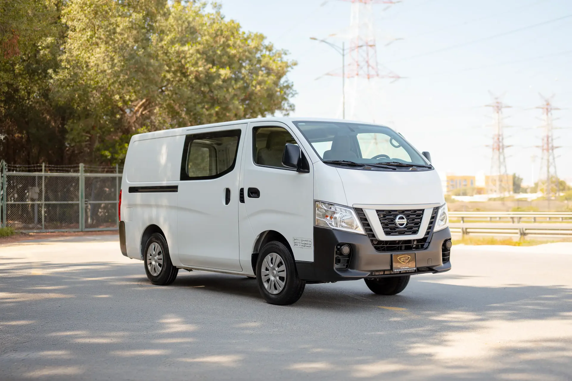 Used 2022 Nissan Urvan Standard Roof in White – Right Front Diagonal (45°) View for Sale at First Choice Cars Dubai Sharjah