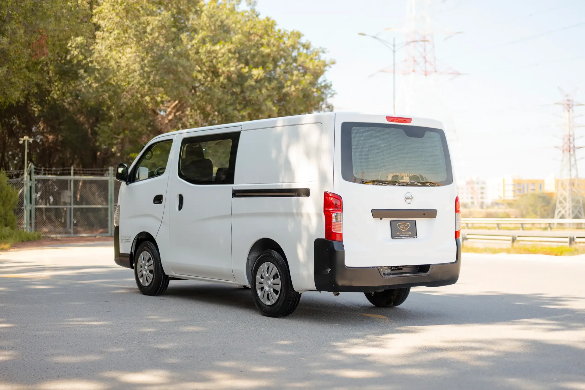 Used 2022 Nissan Urvan Standard Roof in White – Left Back Diagonal (45°) View for Sale at First Choice Cars Dubai Sharjah