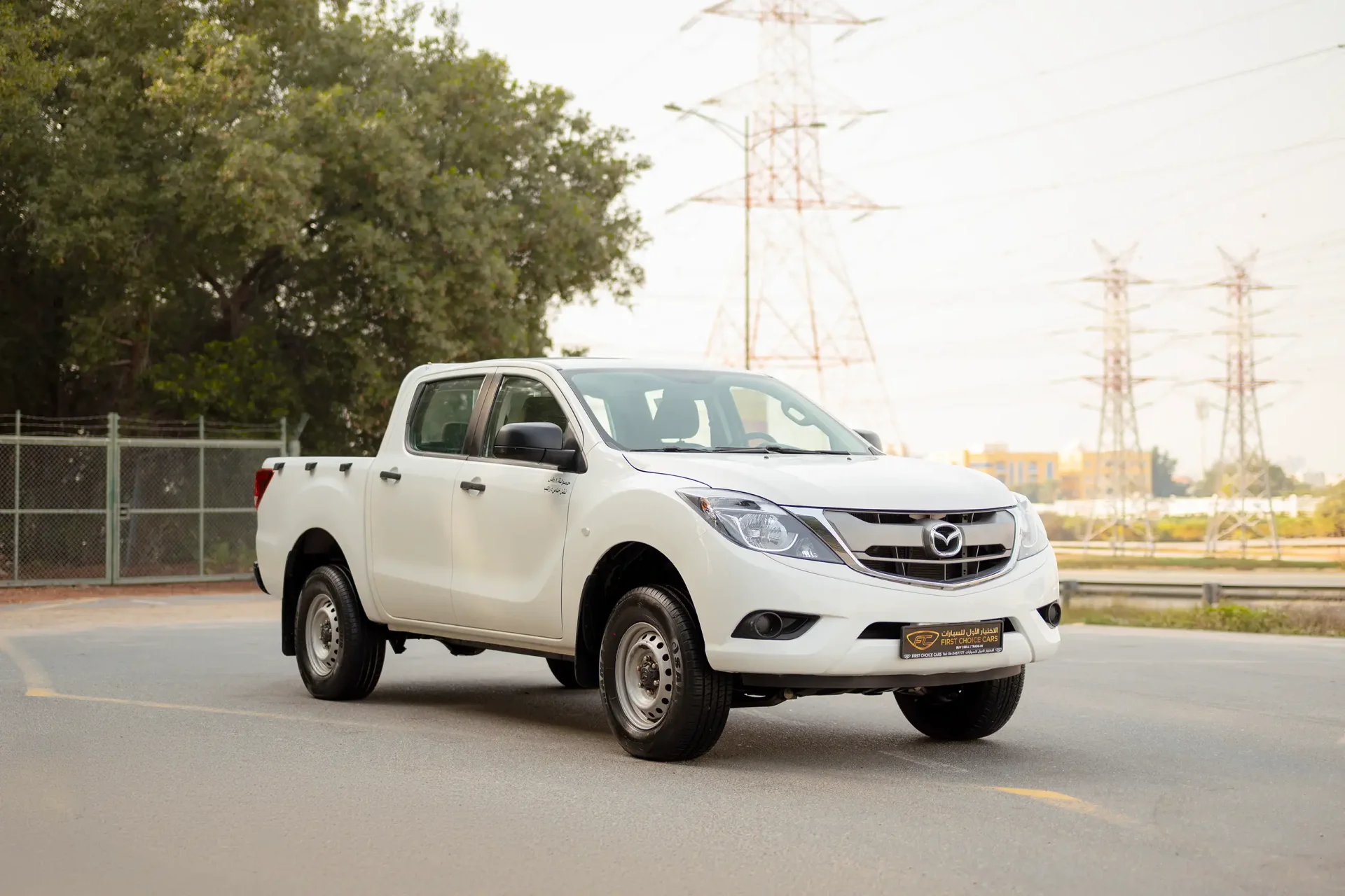 Used 2020 Mazda BT-50 XS in White – Right Front Diagonal (45°) View for Sale at First Choice Cars Dubai Sharjah