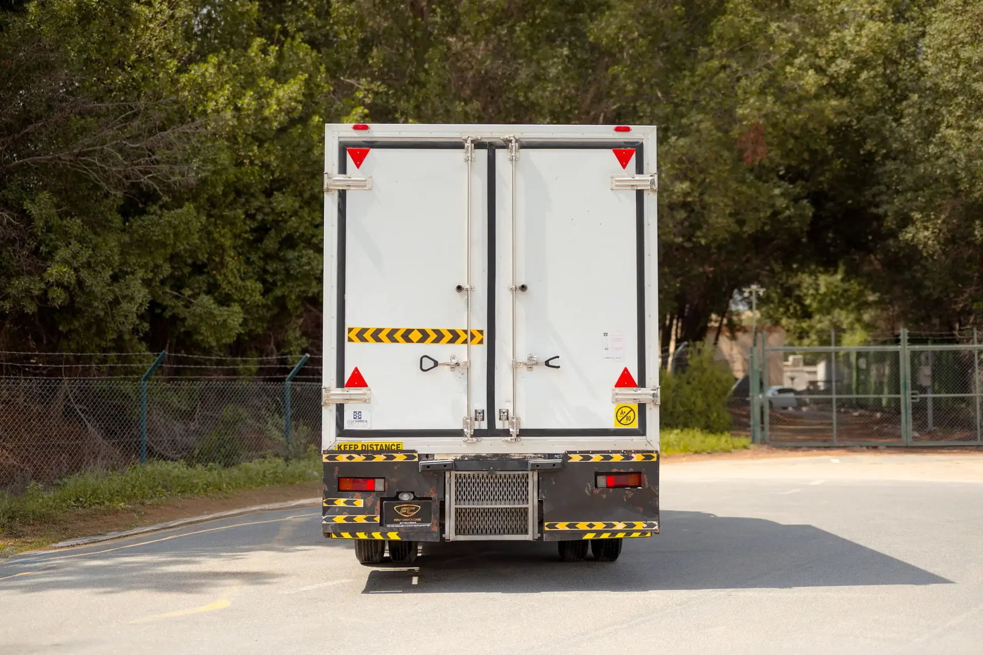 Used 2020 Mitsubishi Canter Freezer Box in White – Back/Rear View for Sale at First Choice Cars Dubai Sharjah