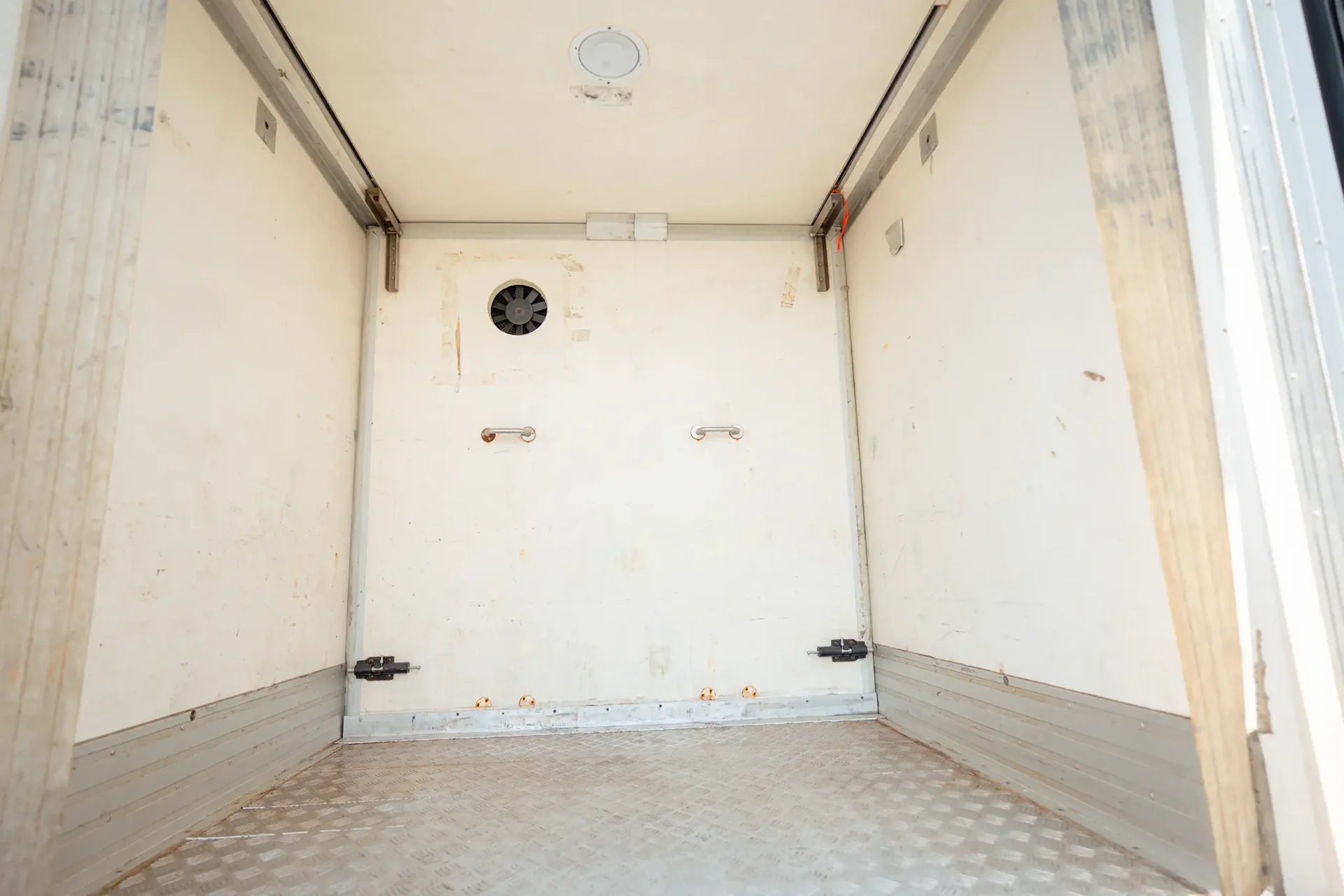 Used 2020 Mitsubishi Canter Freezer Box in White – Chiller Box Rear Opening View for Sale at First Choice Cars Dubai Sharjah