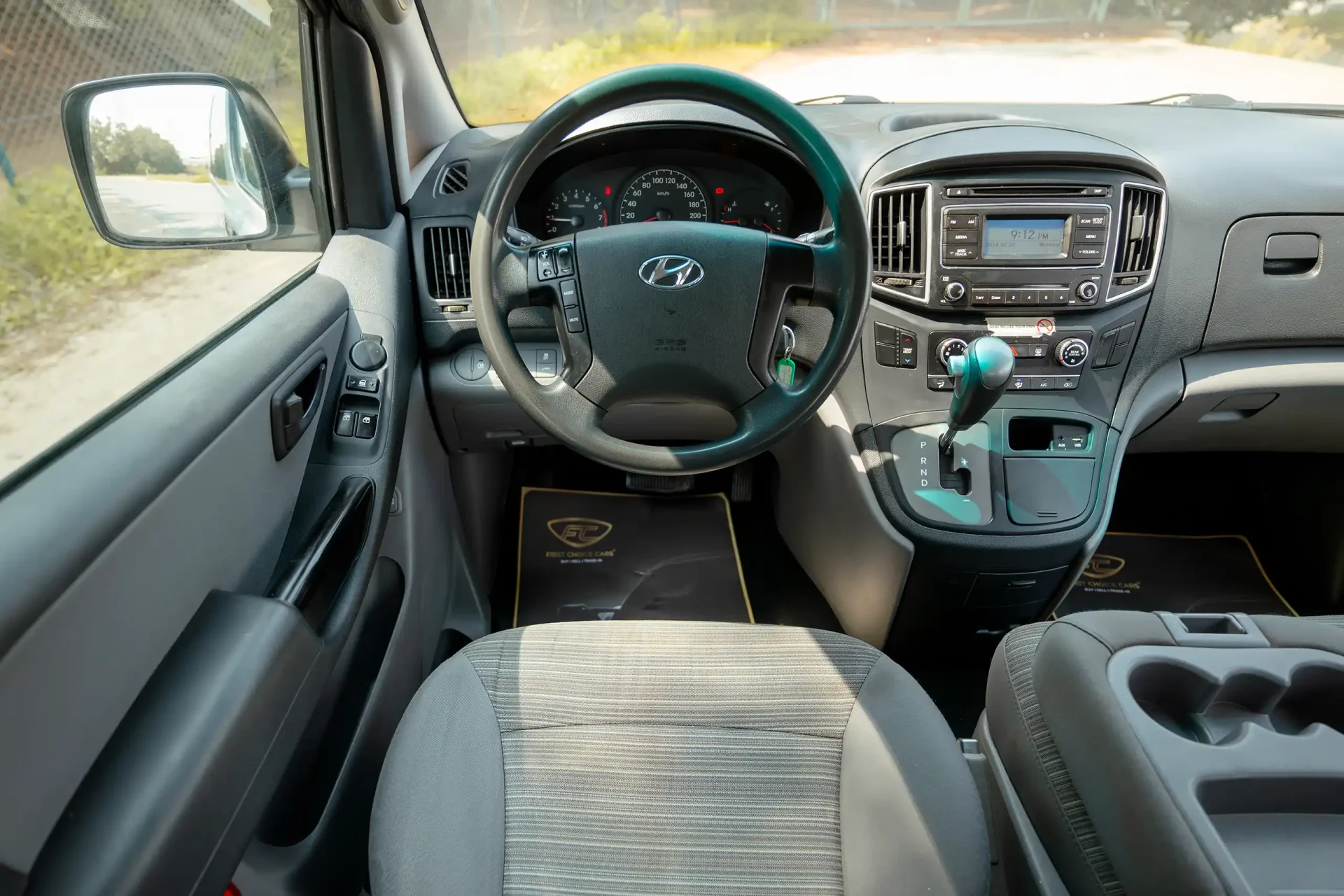 Used 2021 Hyundai H1 12-Seater Wagon in White – Steering Wheel & Instrument Cluster for Sale at First Choice Cars Dubai Sharjah