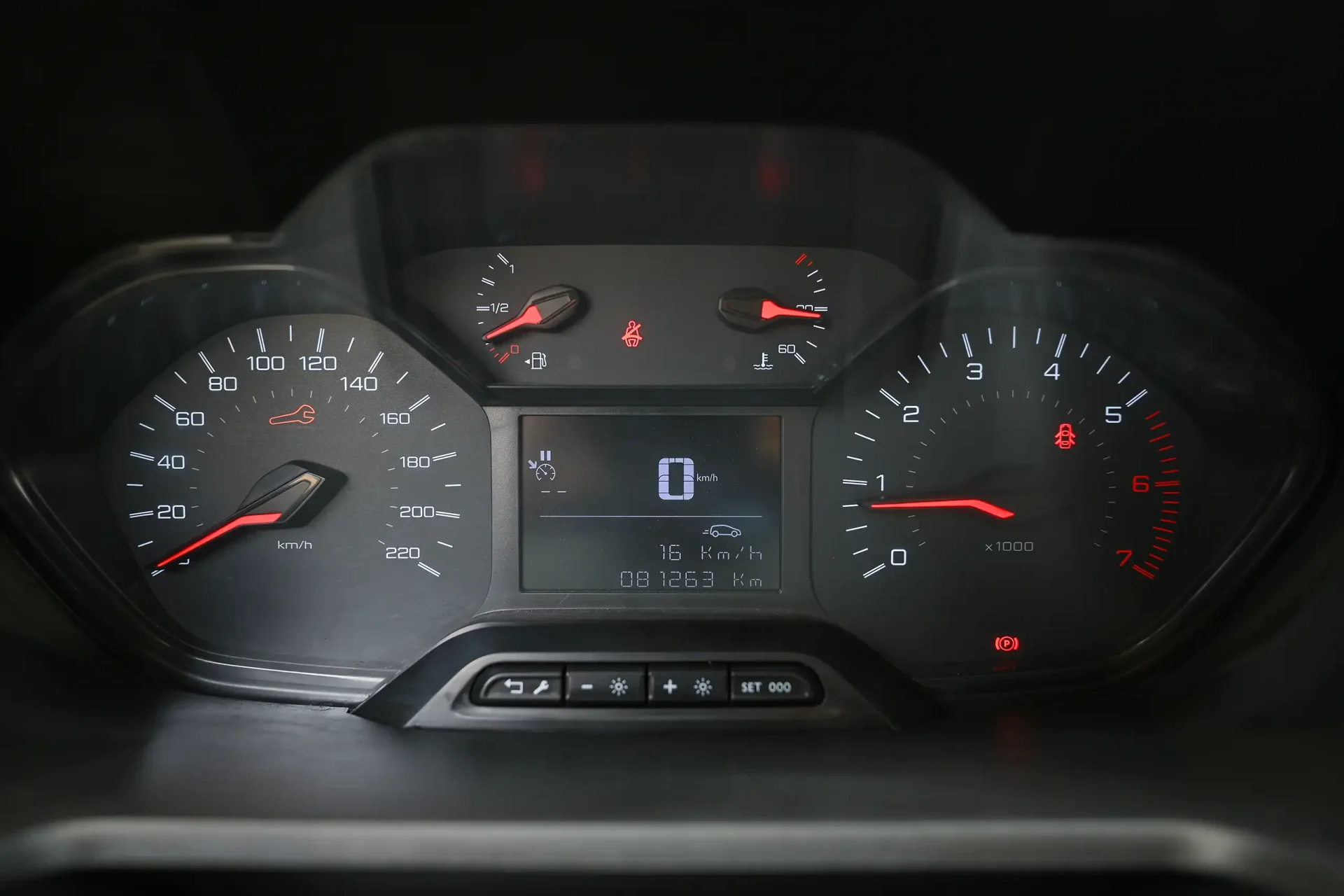 Used 2022 Peugeot Partner Standard in White – Odometer / Mileage Reading View for Sale at First Choice Cars Dubai Sharjah