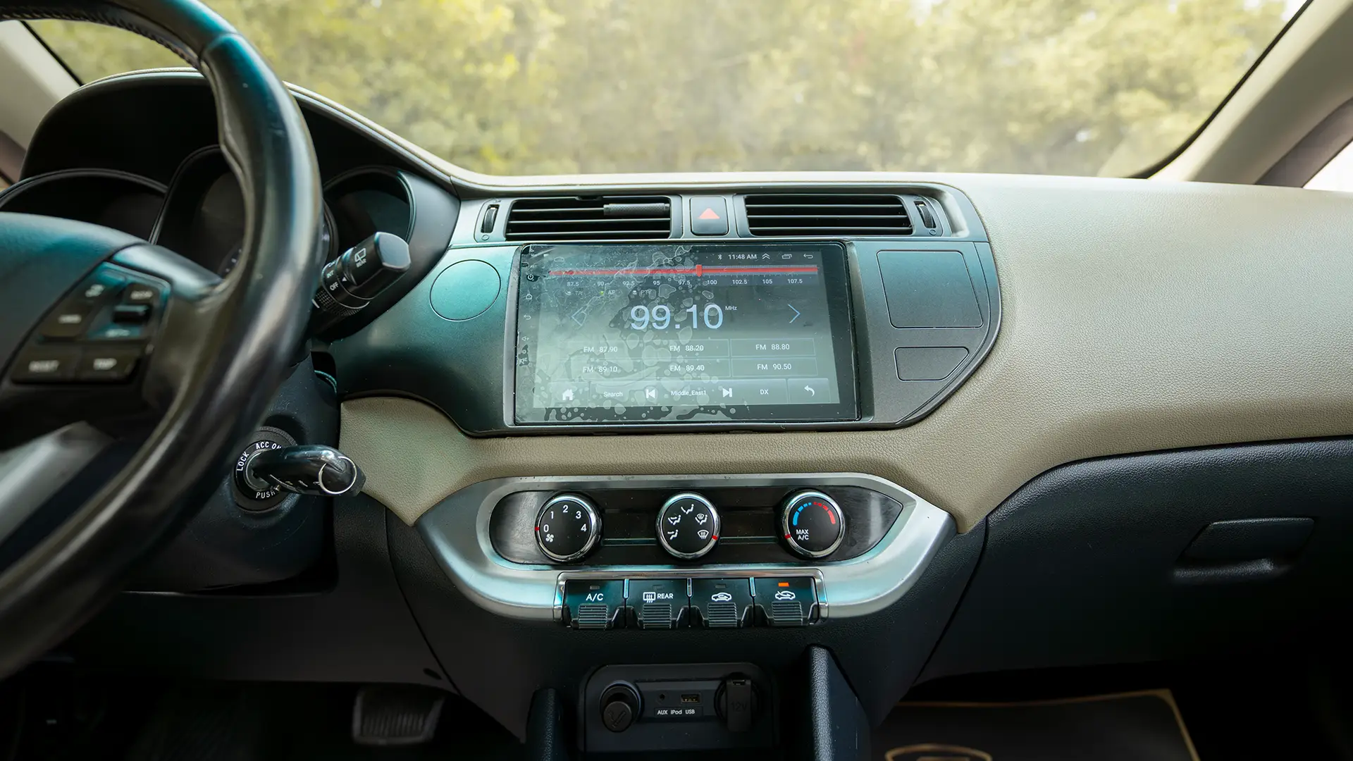 Used 2015 Kia Rio EX in Blue – Infotainment / Touchscreen System for Sale at First Choice Cars Dubai Sharjah