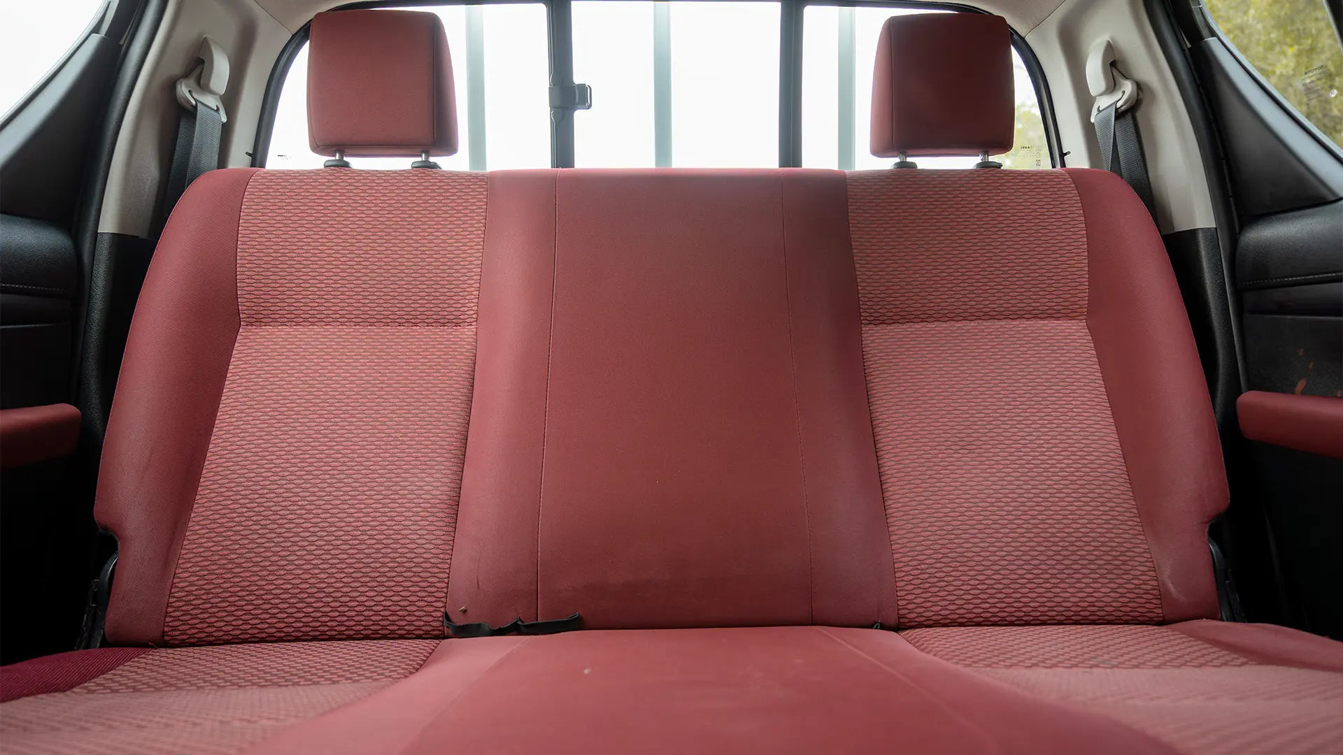Used 2019 Toyota Hilux DLX Double Cabin in White – Rear Seat View for Sale at First Choice Cars Dubai Sharjah