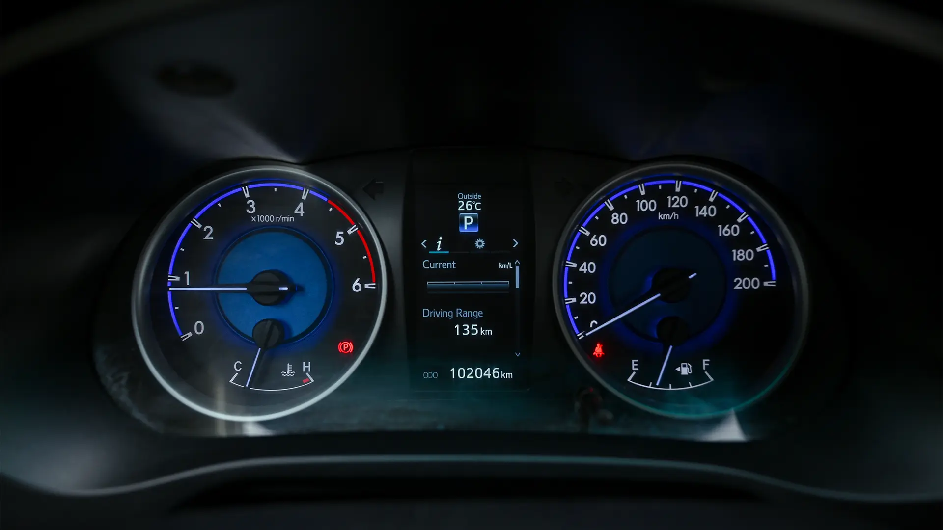 Used 2019 Toyota Hilux DLX Double Cabin in White – Odometer / Mileage Reading View for Sale at First Choice Cars Dubai Sharjah