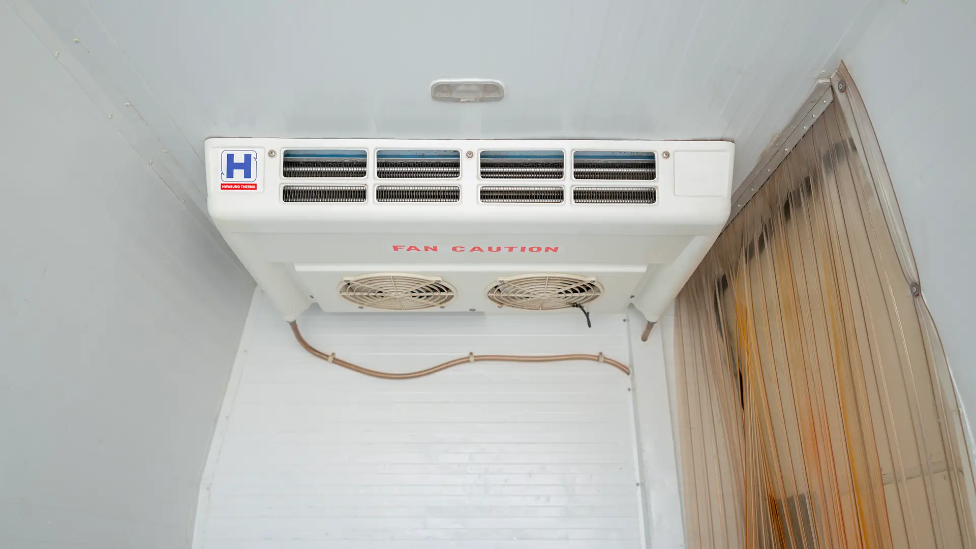 Used 2022 Peugeot Expert L3 in White – Chiller Cooling Unit View for Sale at First Choice Cars Dubai Sharjah