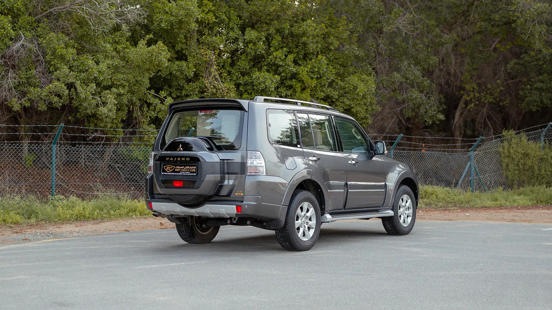 Used 2022 Mitsubishi Pajero GLS Midline in Grey – Right Back Diagonal (45°) View
