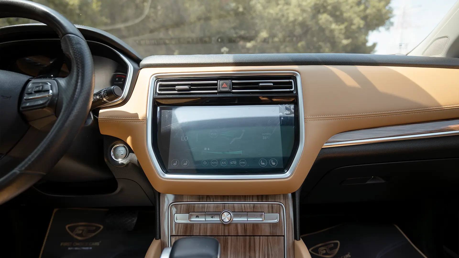 Used 2021 MG RX8 Luxury in Brown – Infotainment / Touchscreen System for Sale at First Choice Cars Dubai Sharjah