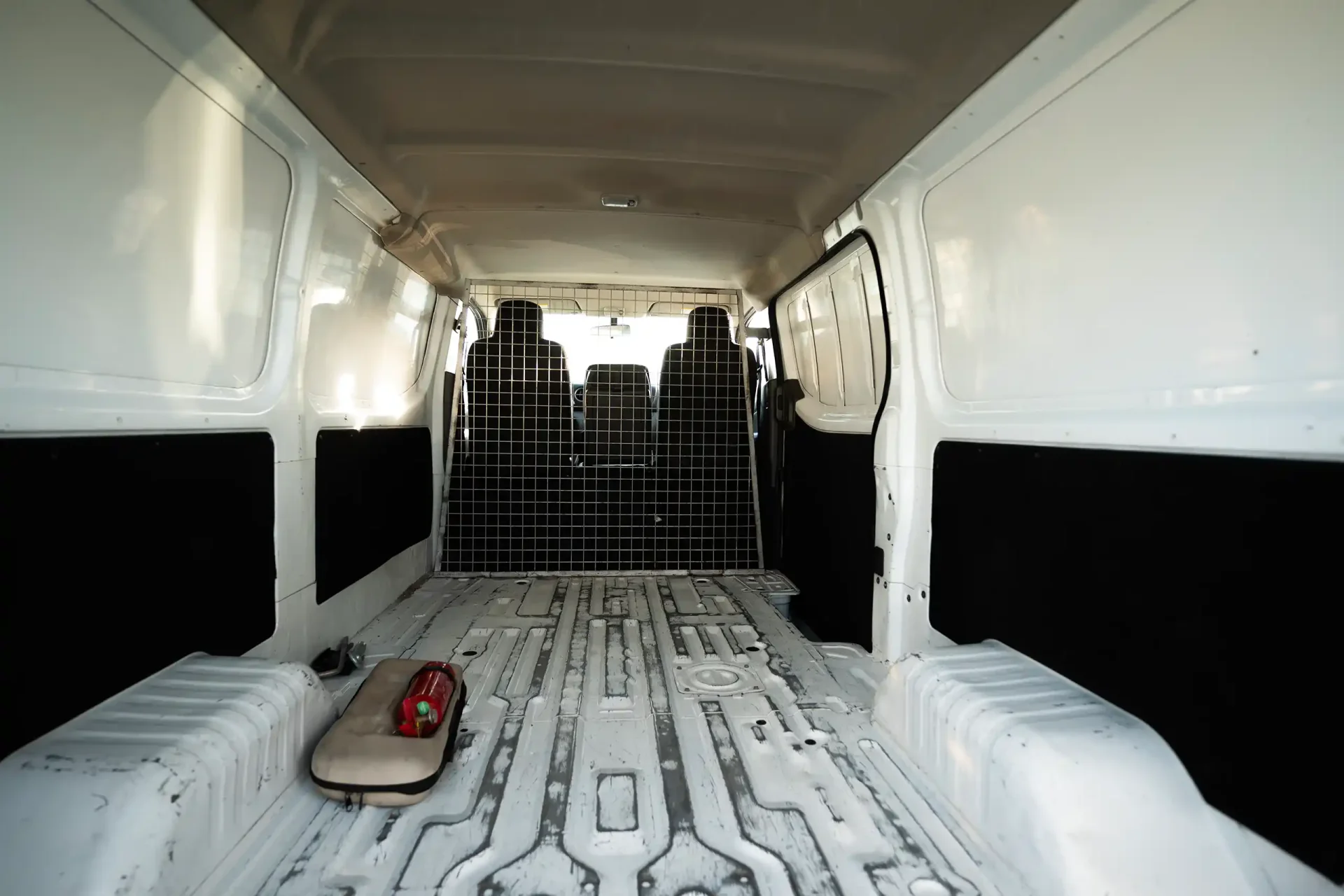 Used 2022 Nissan Urvan Standard Roof in White – Delivery Box Rear Opening View for Sale at First Choice Cars Dubai Sharjah