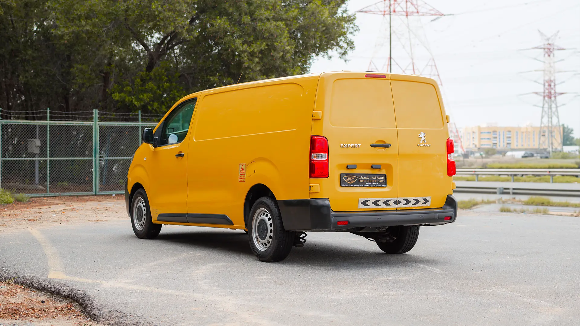 Used 2022 Peugeot Expert L3 in Yellow – Left Back Diagonal (45°) View for Sale at First Choice Cars Dubai Sharjah