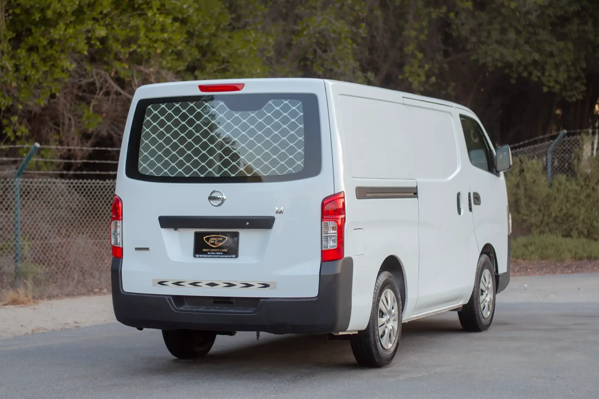Used 2022 Nissan Urvan Standard Roof in White – Right Back Diagonal (45°) View for Sale at First Choice Cars Dubai Sharjah