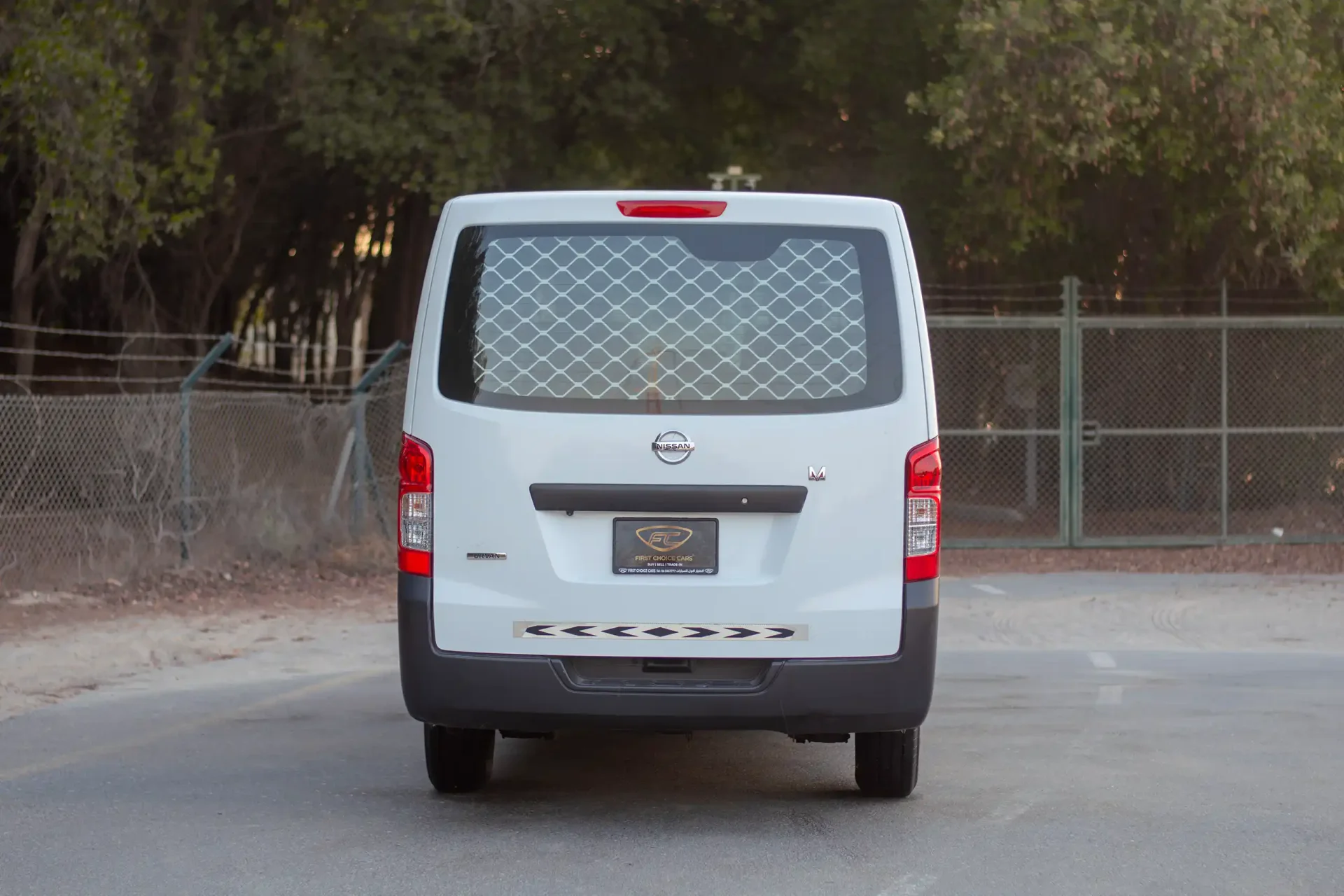 Used 2022 Nissan Urvan Standard Roof in White – Back/Rear View for Sale at First Choice Cars Dubai Sharjah