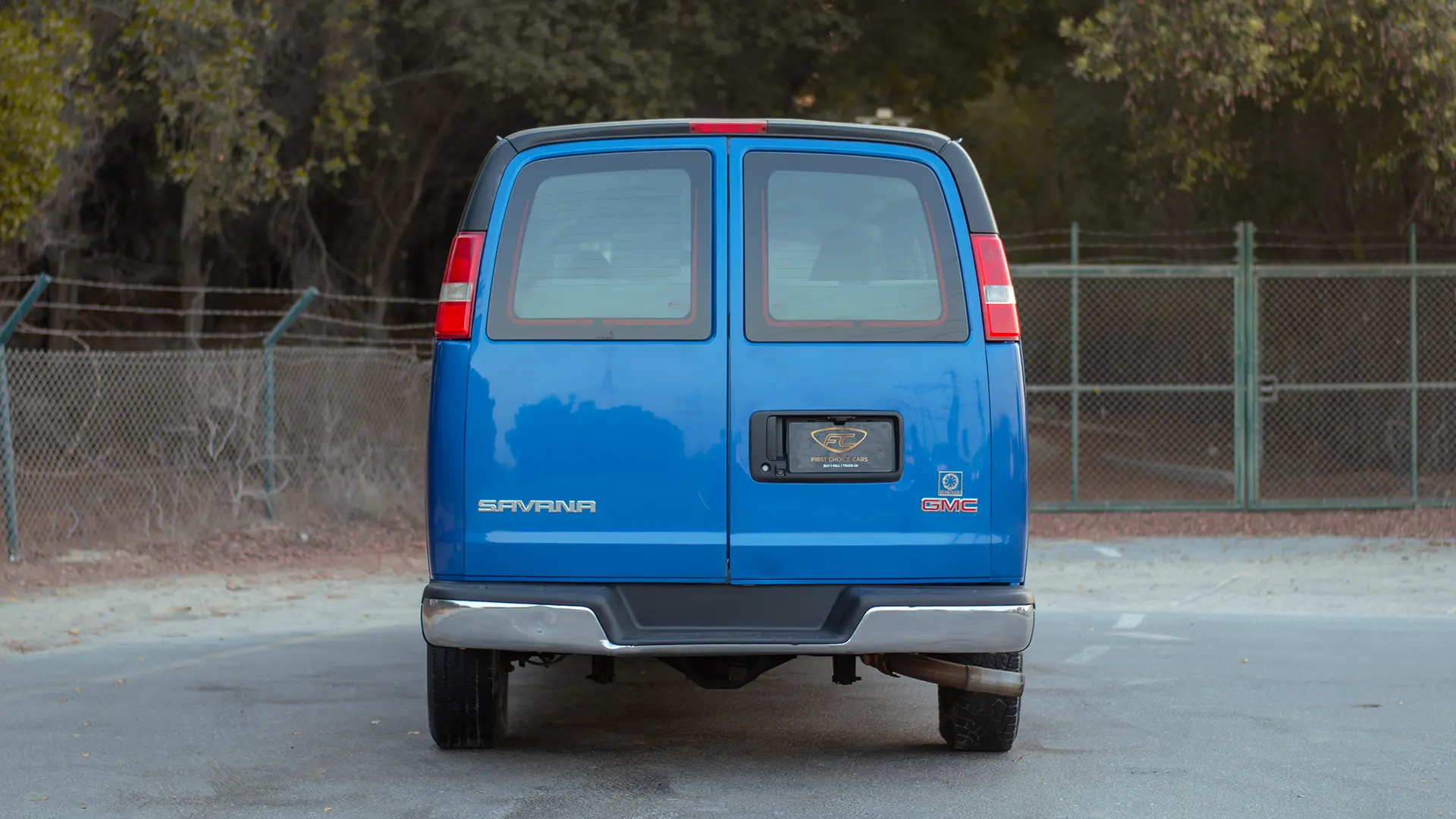 Used 2019 GMC Savana Passanger Van in Blue – Back/Rear View for Sale at First Choice Cars Dubai Sharjah
